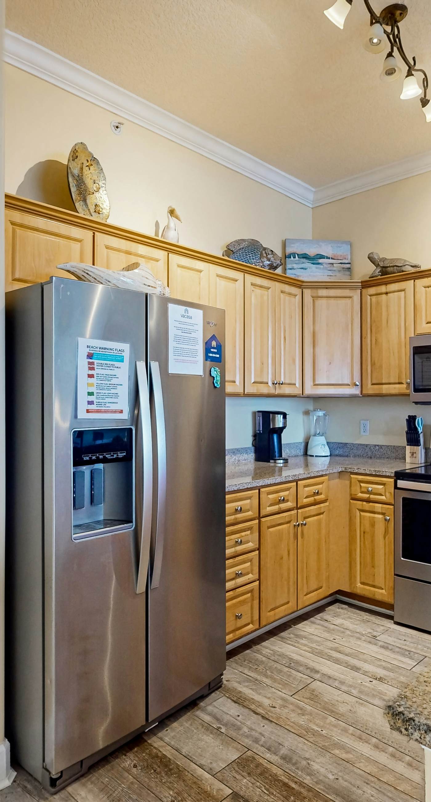 Gulf-front 20th-floor condo with large private balcony, pool, hot tub & gym