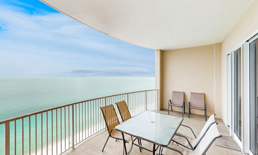 Ocean Villa 2002