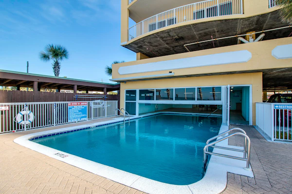 Waterfront condo in a resort setting w/ shared pools, hot tub, & beach access