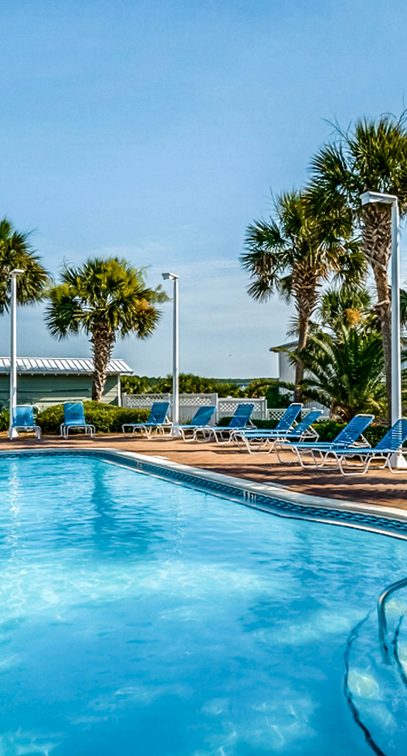 Gulf & lake view condo in beachfront resort with pool, tennis & saunas