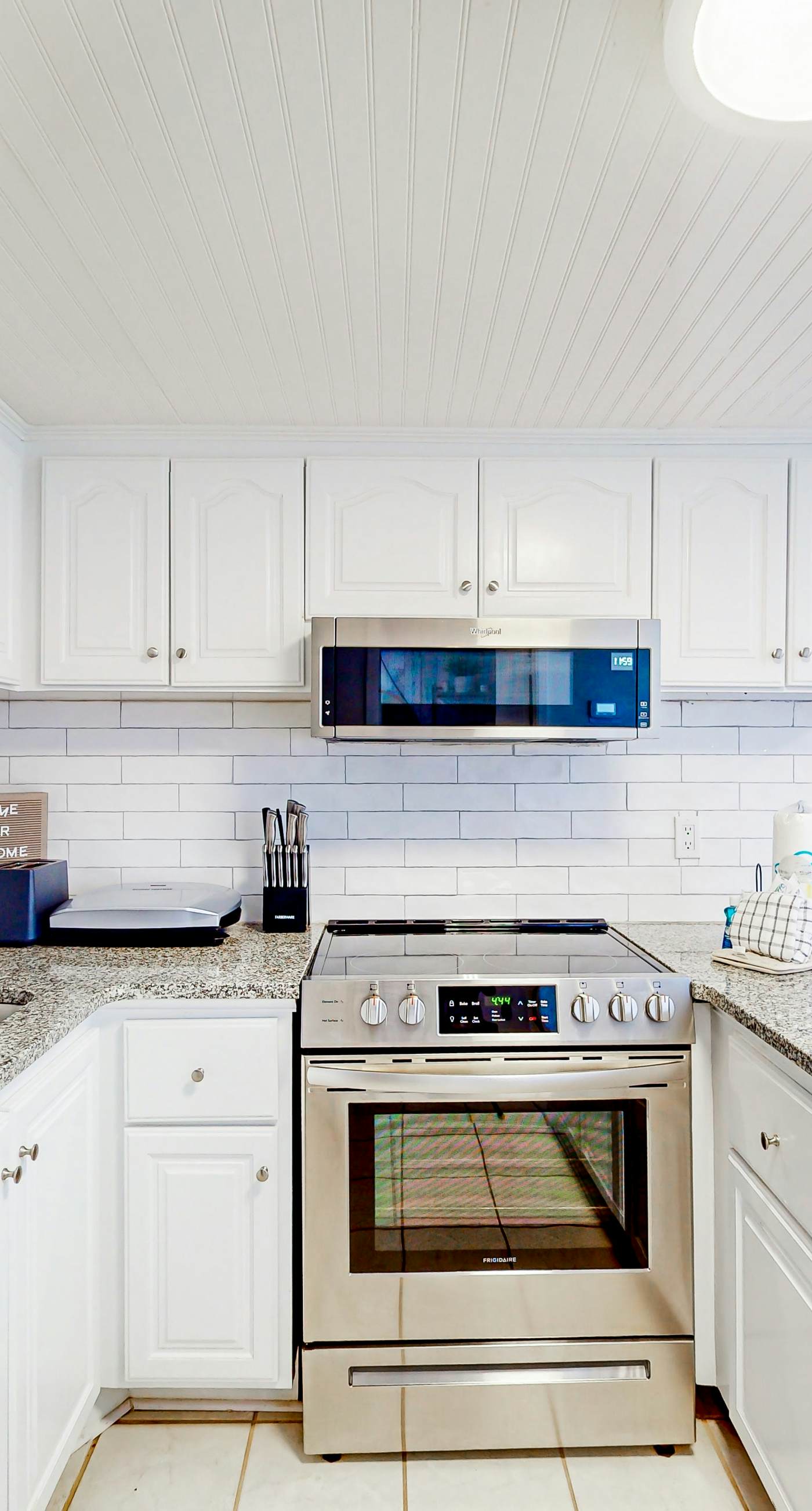 Gulf & lake view condo in beachfront resort with pool, tennis & saunas