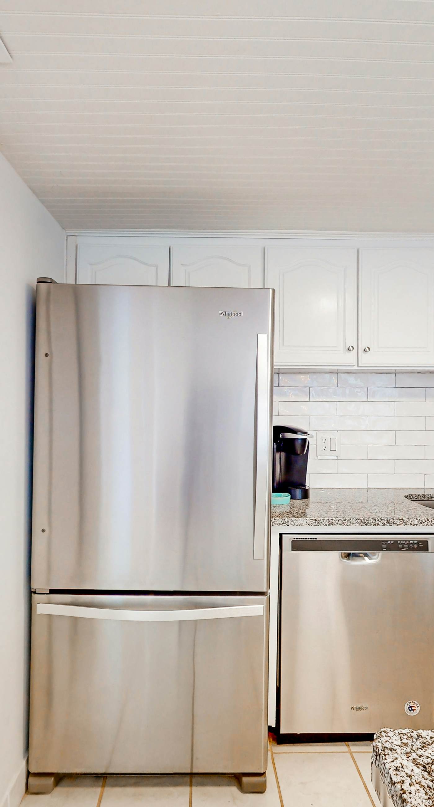 Gulf & lake view condo in beachfront resort with pool, tennis & saunas