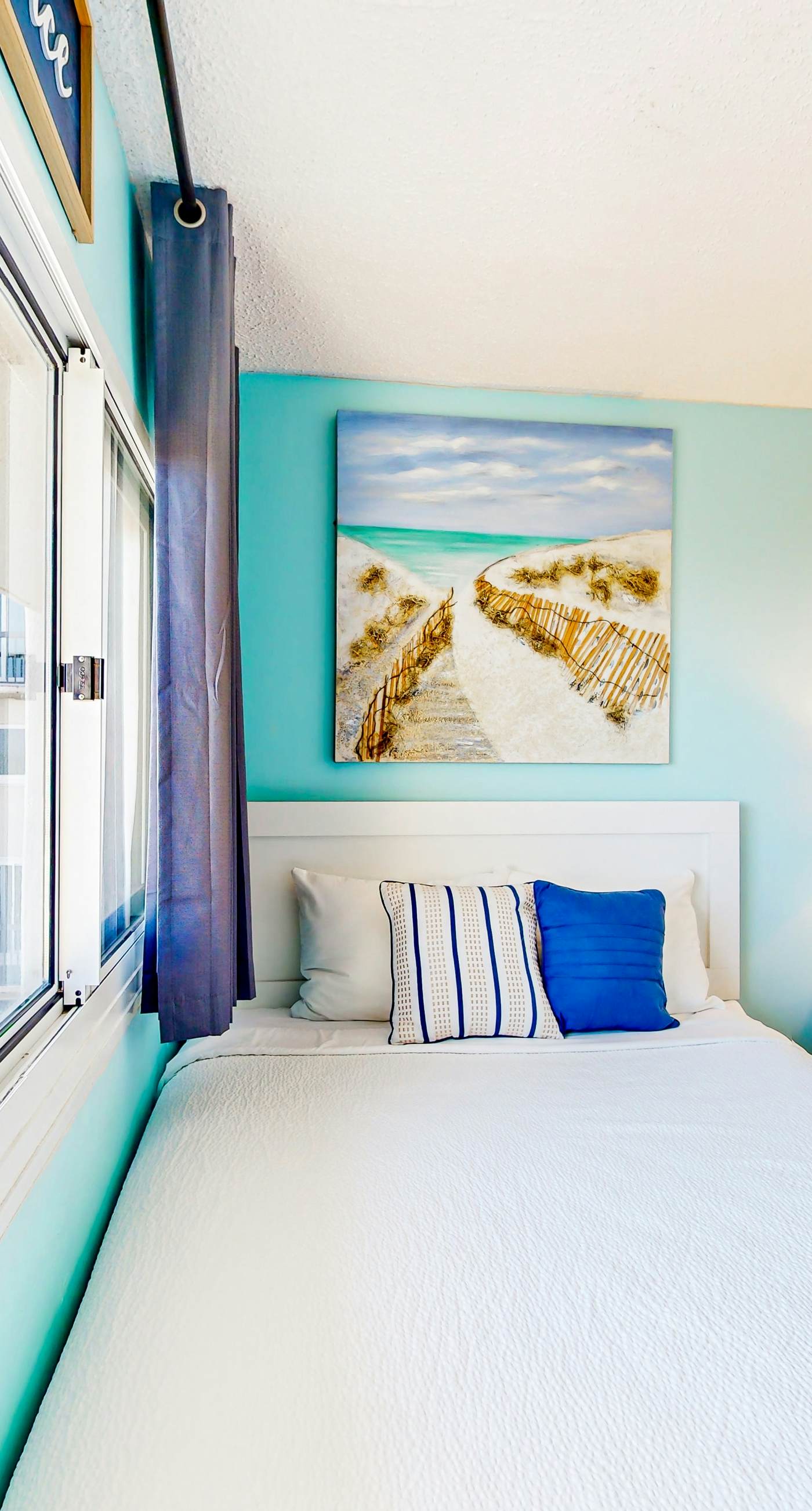 Gulf & lake view condo in beachfront resort with pool, tennis & saunas