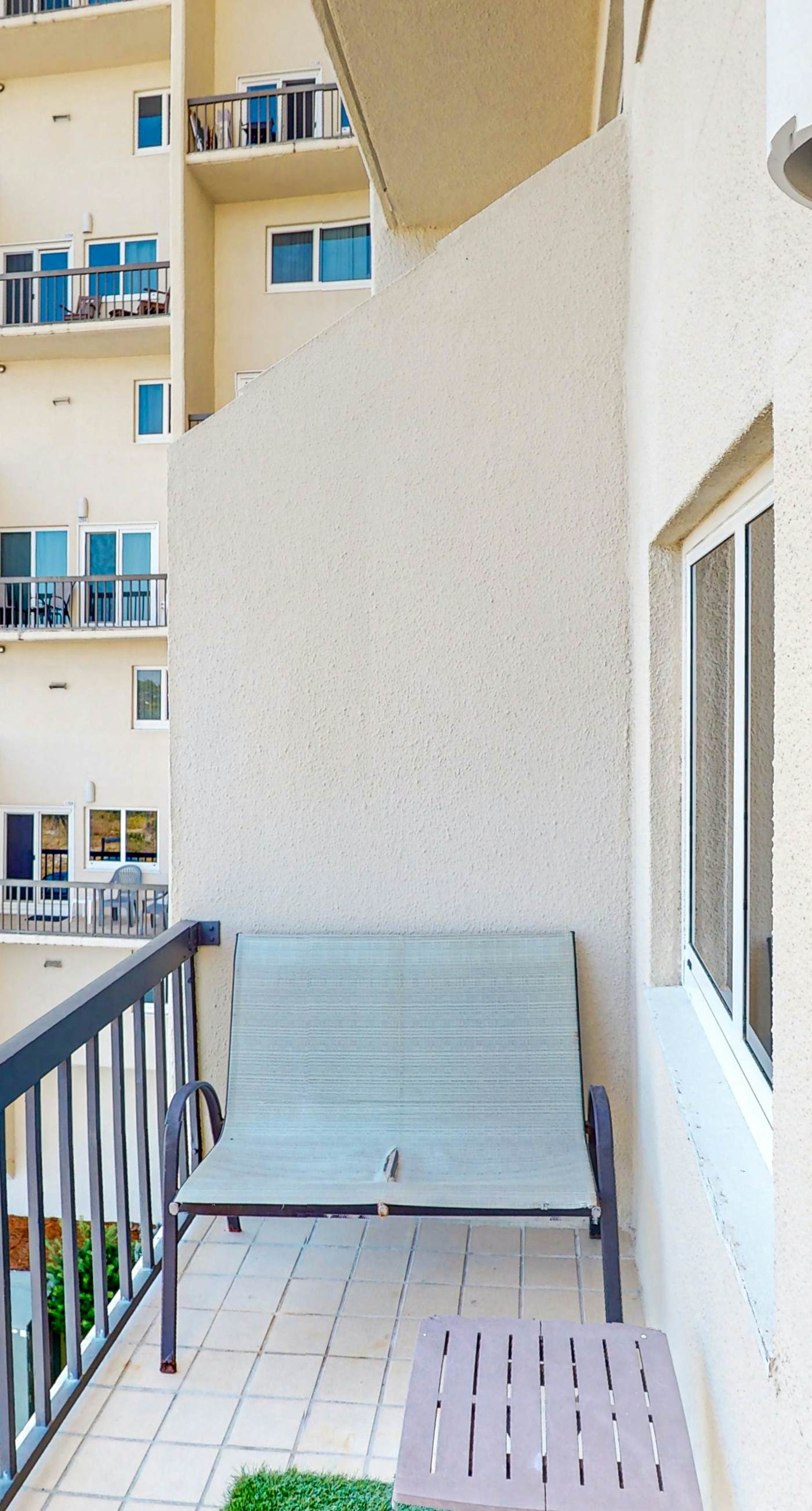 Gulf & lake view condo in beachfront resort with pool, tennis & saunas