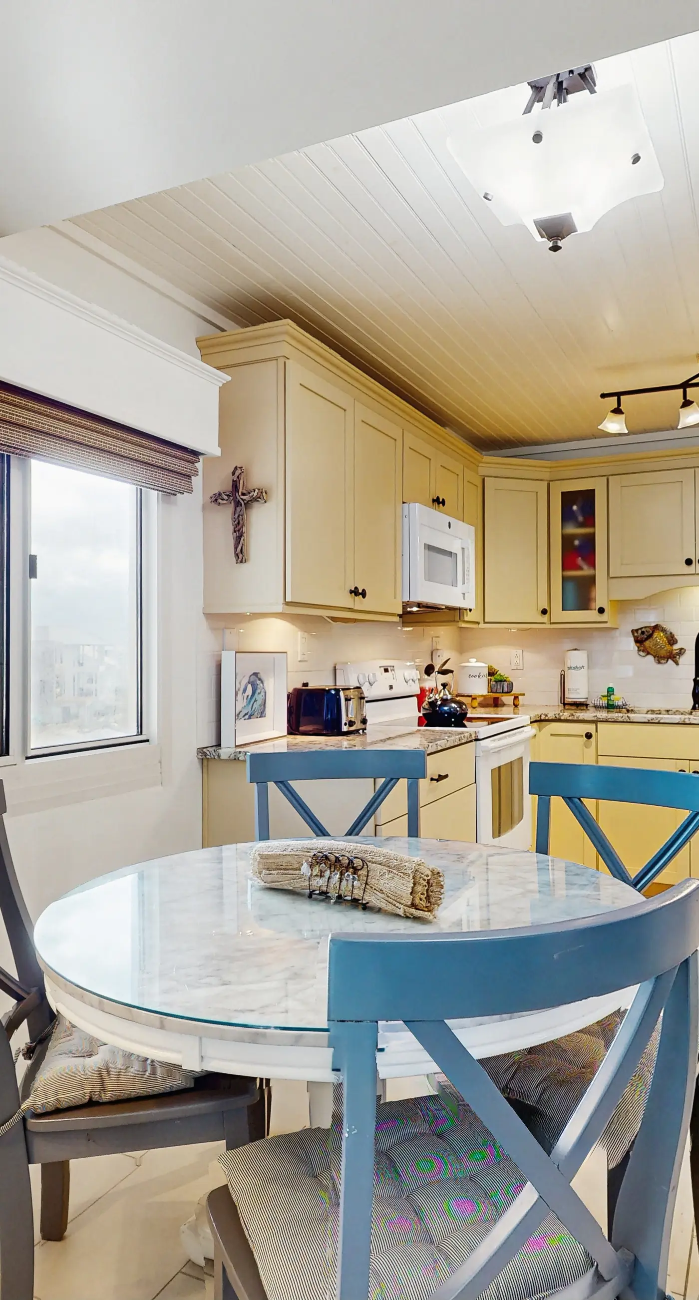 Beautiful beachfront condo with shared pool and beach access