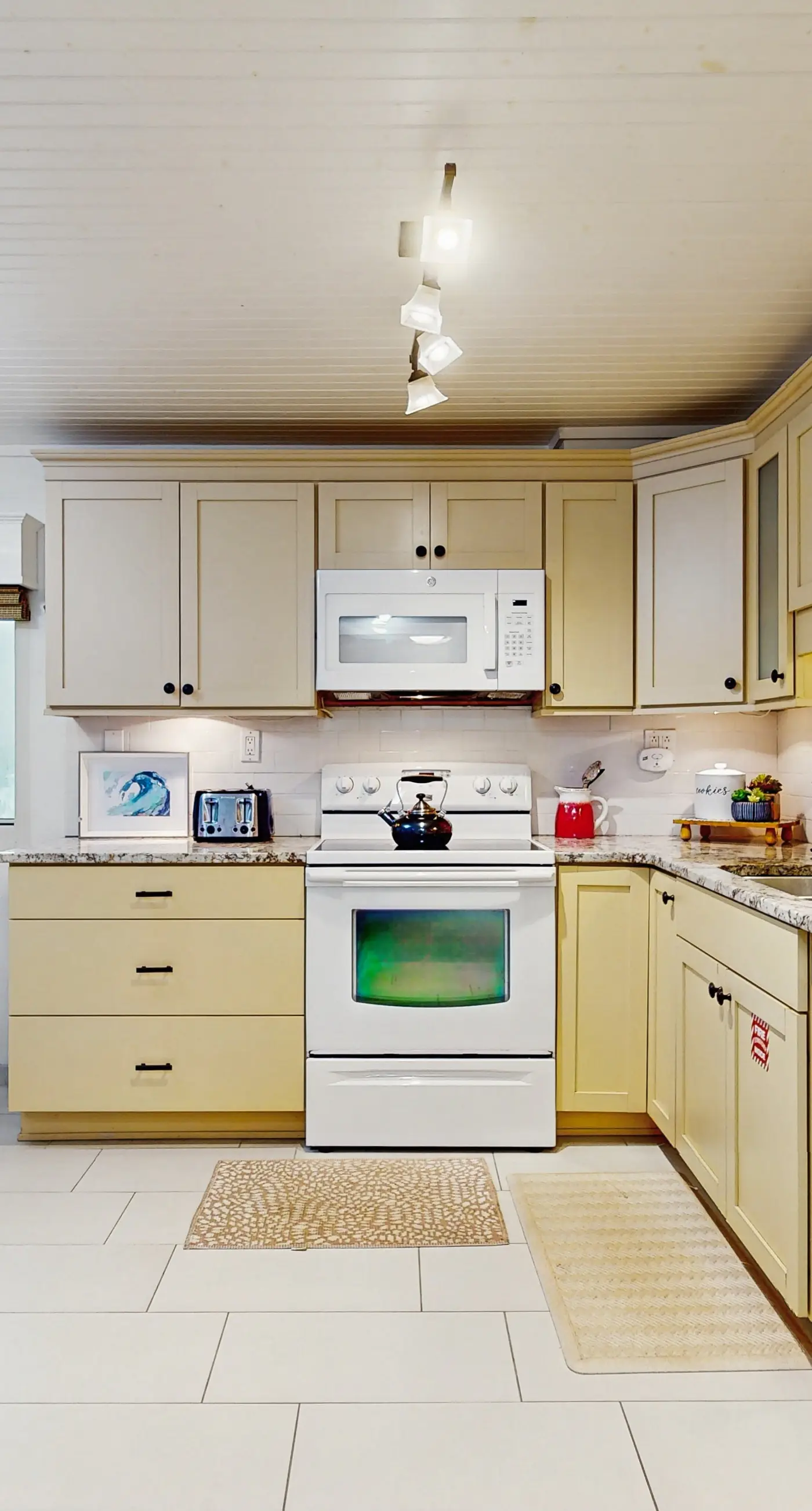 Beautiful beachfront condo with shared pool and beach access