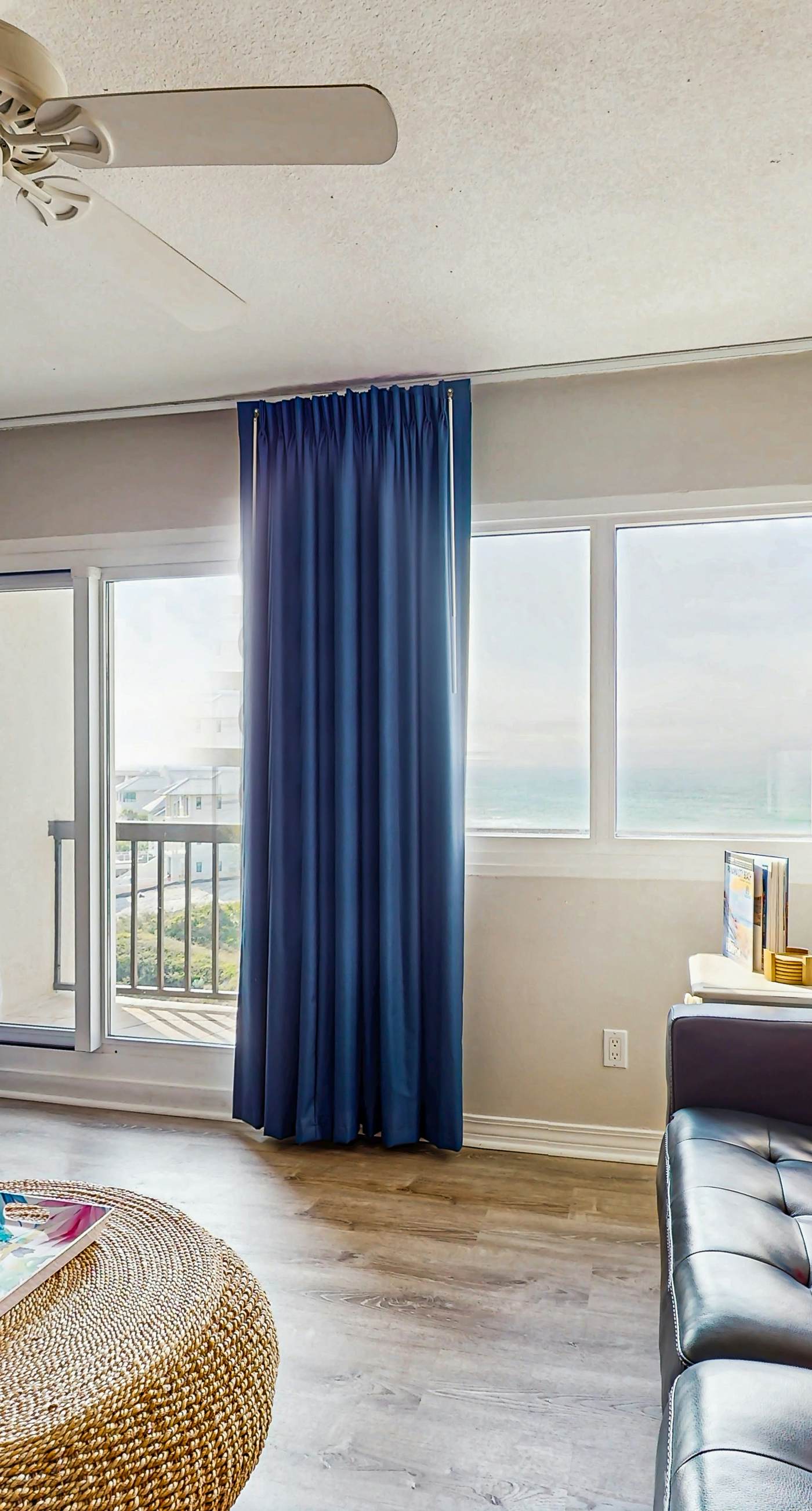 Gorgeous beachfront condo, shared pool and beach access