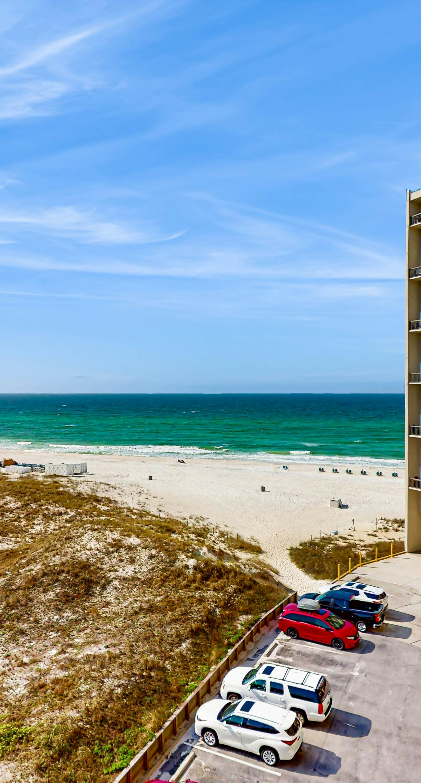 Gorgeous beachfront condo, shared pool and beach access