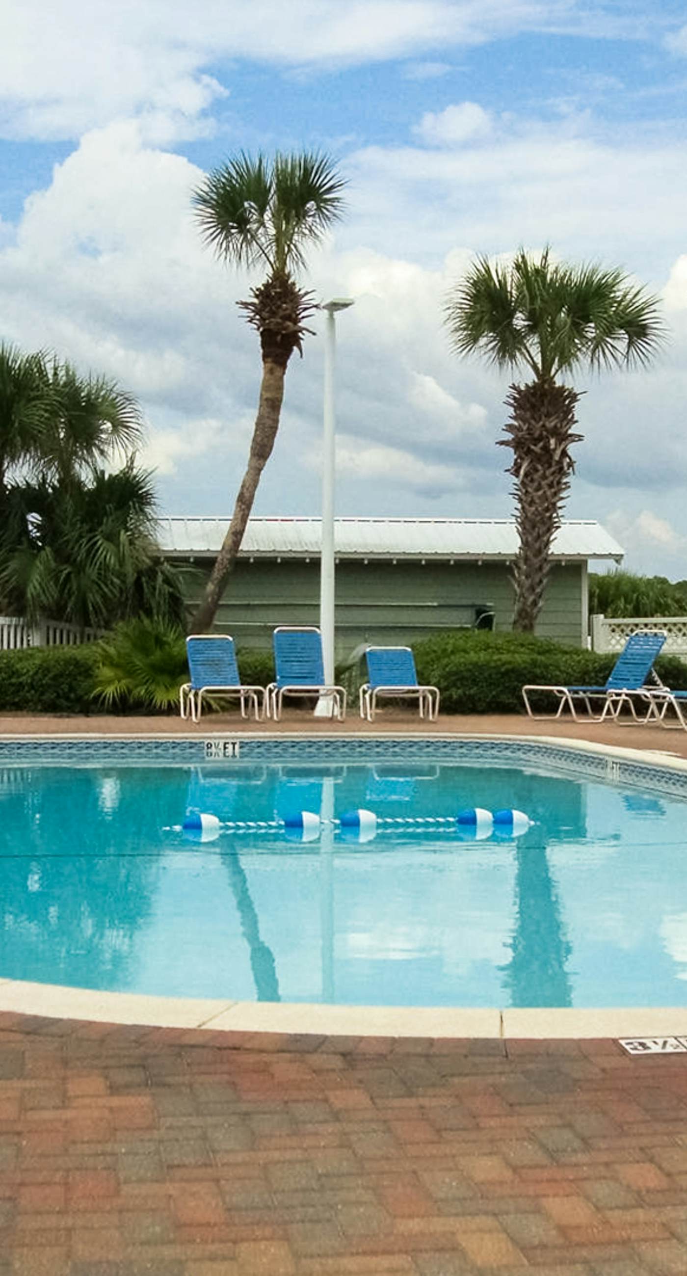 Gorgeous beachfront condo, shared pool and beach access