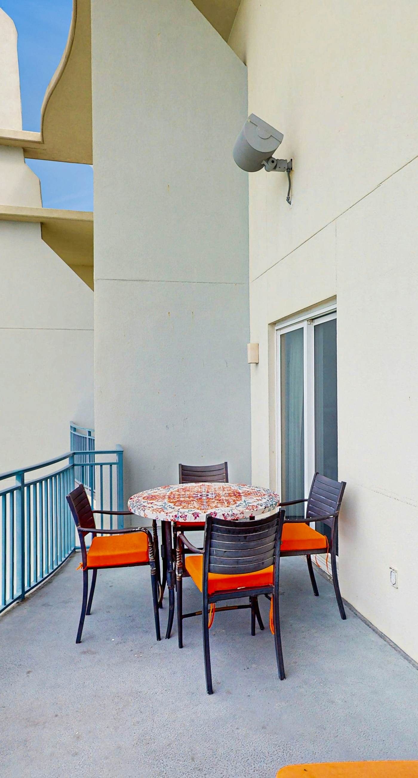 Updated beachfront retreat with hot tub, outdoor pool & balcony