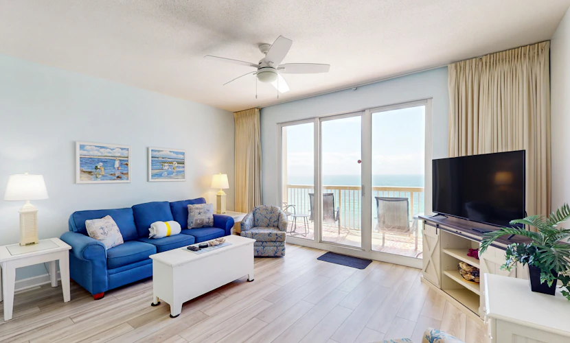 Gorgeous condo with private balcony, shared pool & beach access