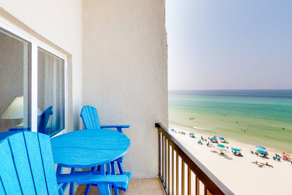Resort condo in Panama City Beach with direct beach access