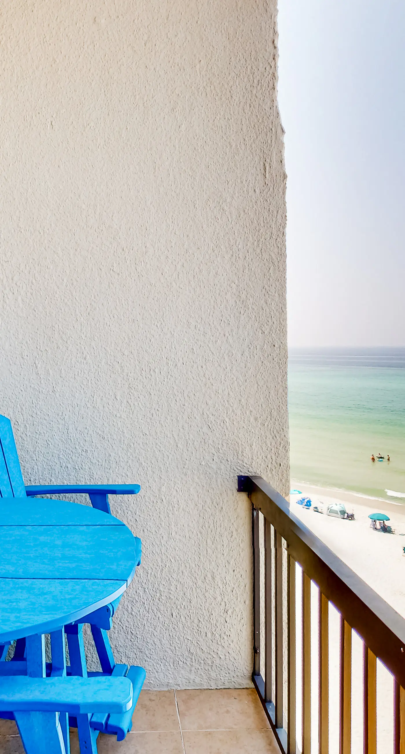 Resort condo in Panama City Beach with direct beach access