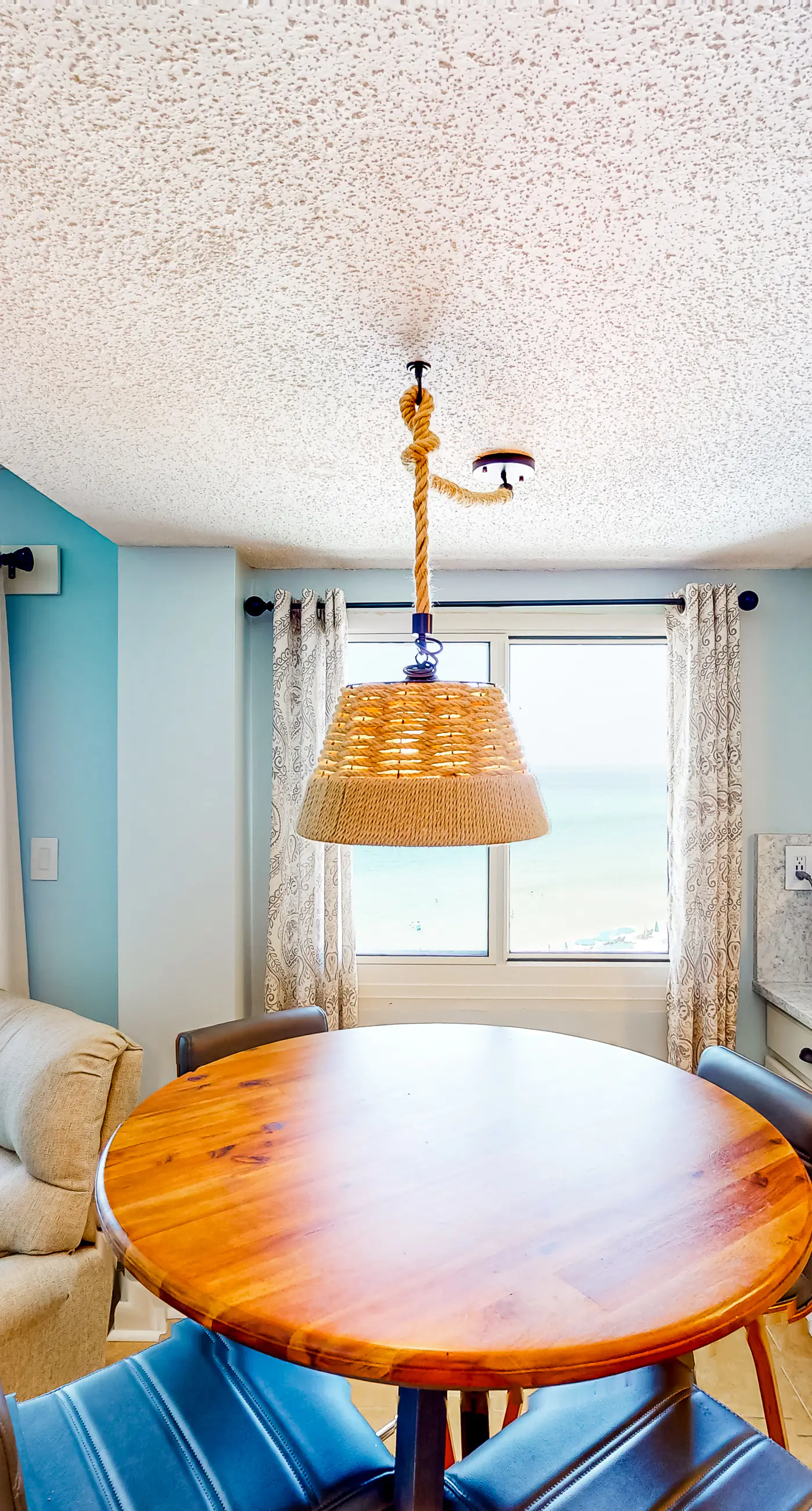 Resort condo in Panama City Beach with direct beach access