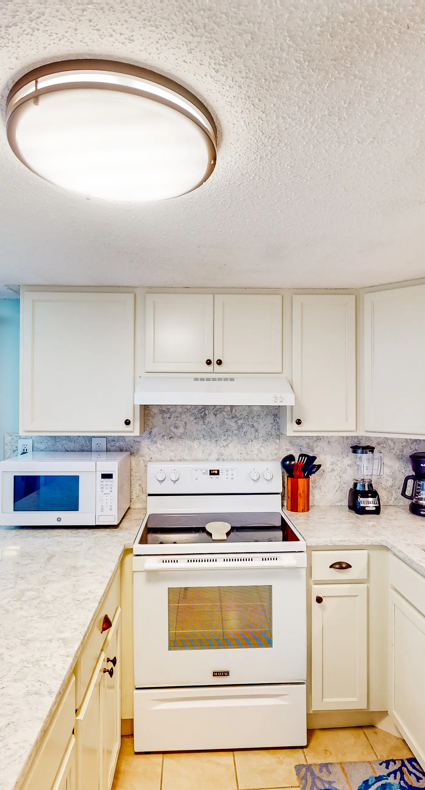 Resort condo in Panama City Beach with direct beach access