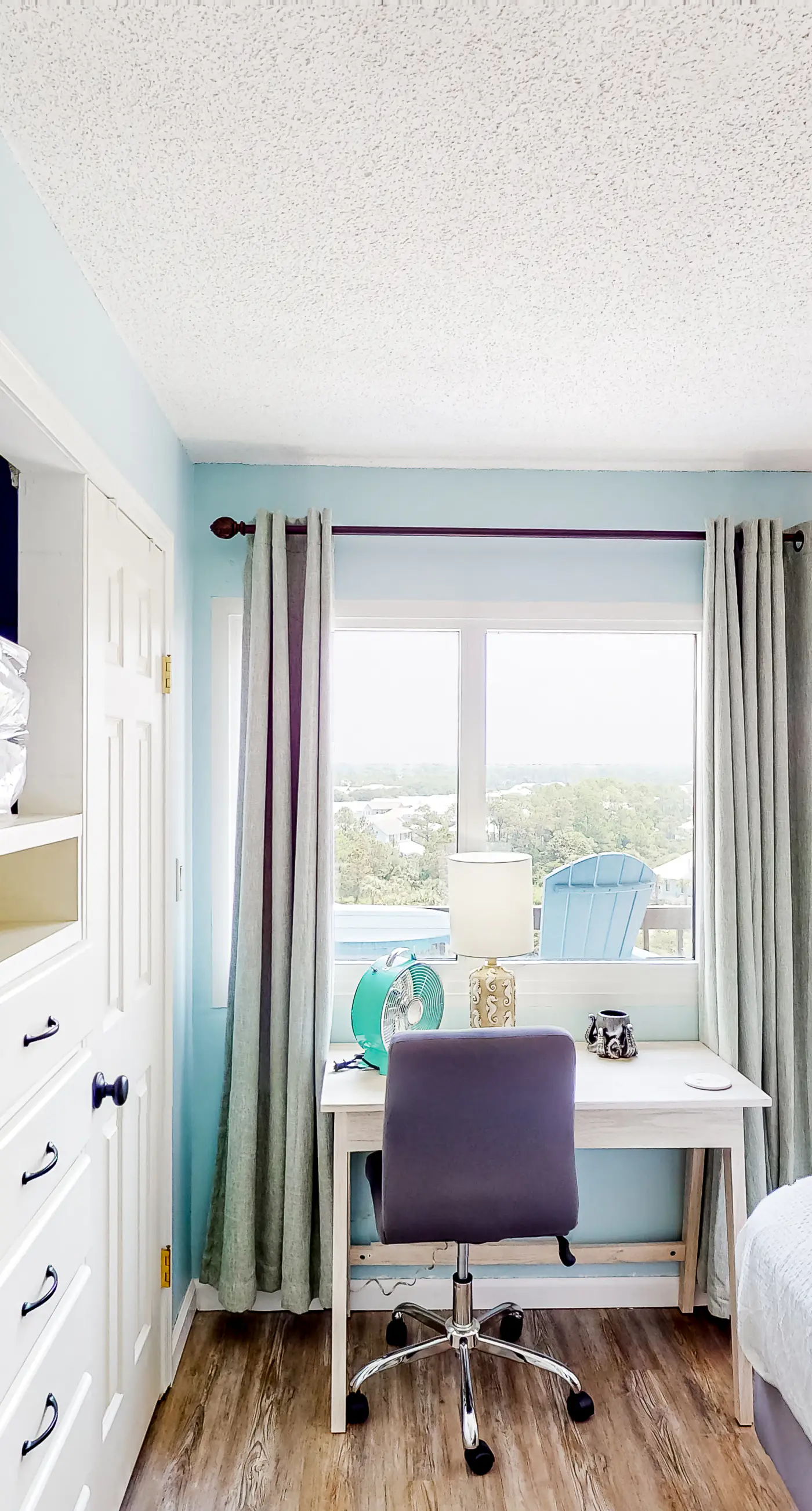 Resort condo in Panama City Beach with direct beach access