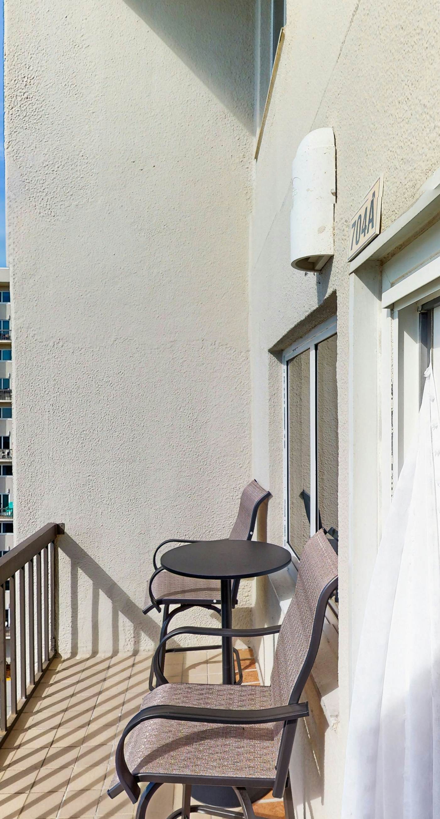 Spectacular beachfront condo with great amenities, shared pool & beach access