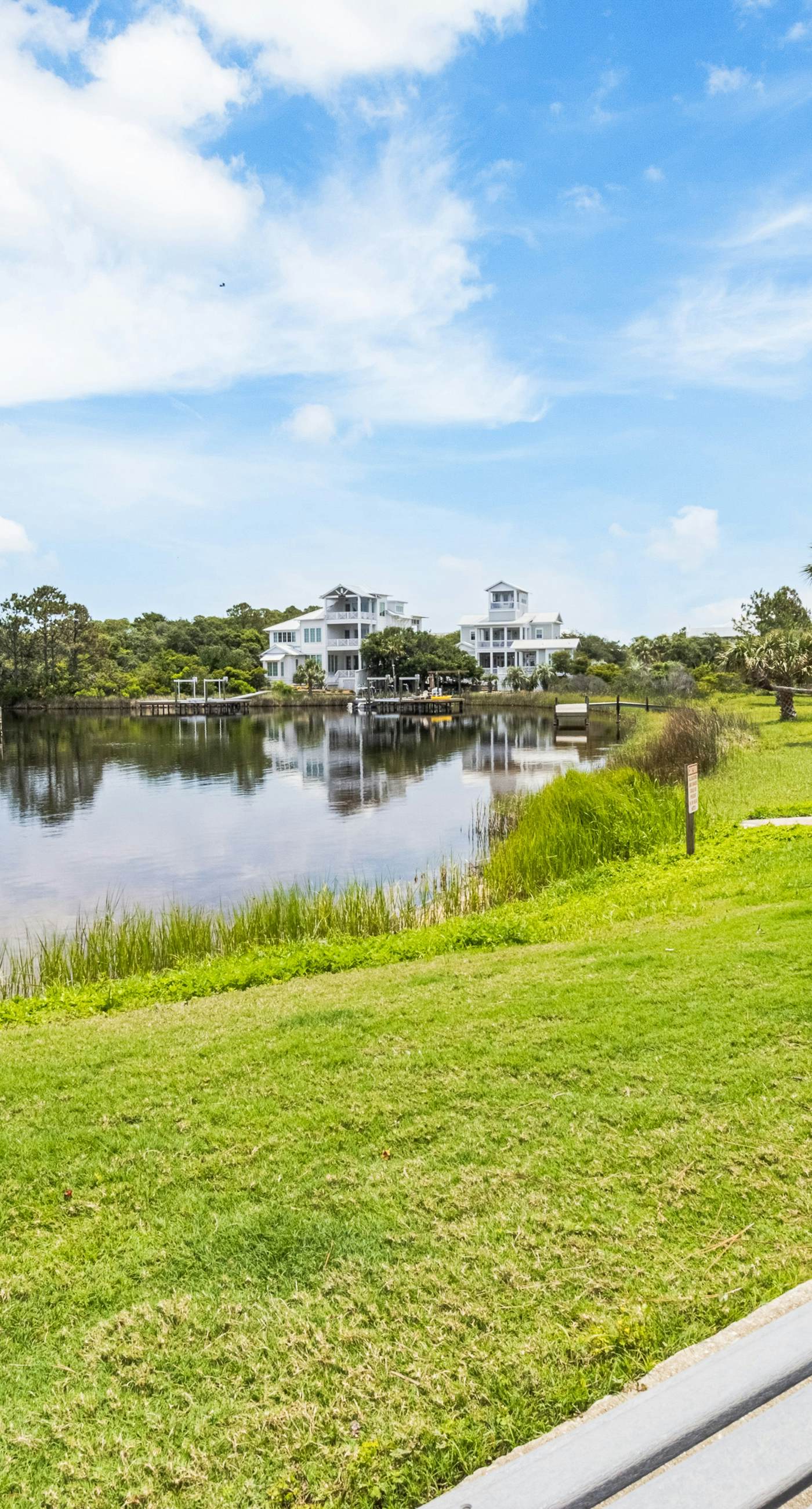 Spectacular beachfront condo with great amenities, shared pool & beach access