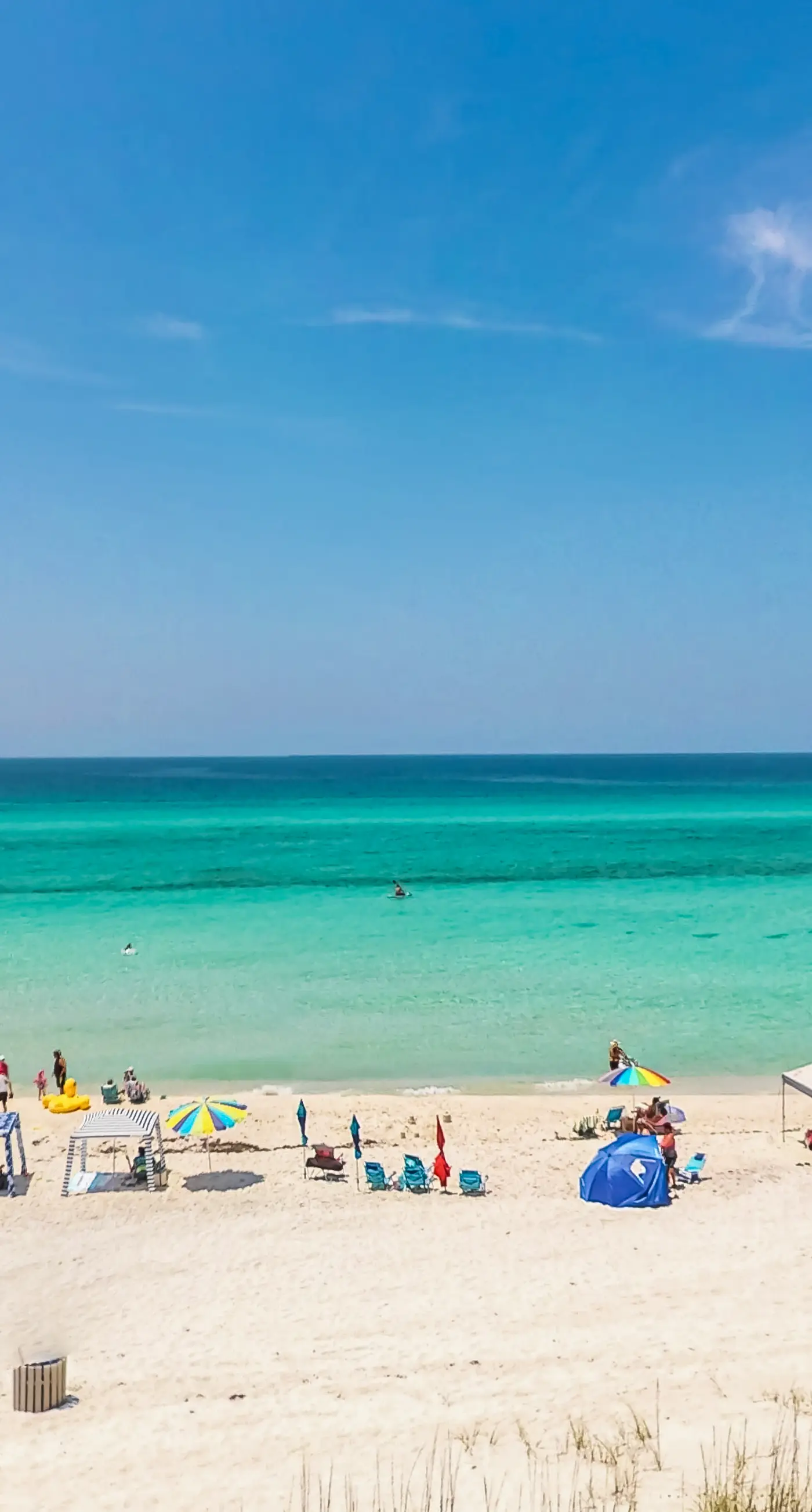 Beachfront condo with furnished balcony, pools, tennis courts, & hot tub