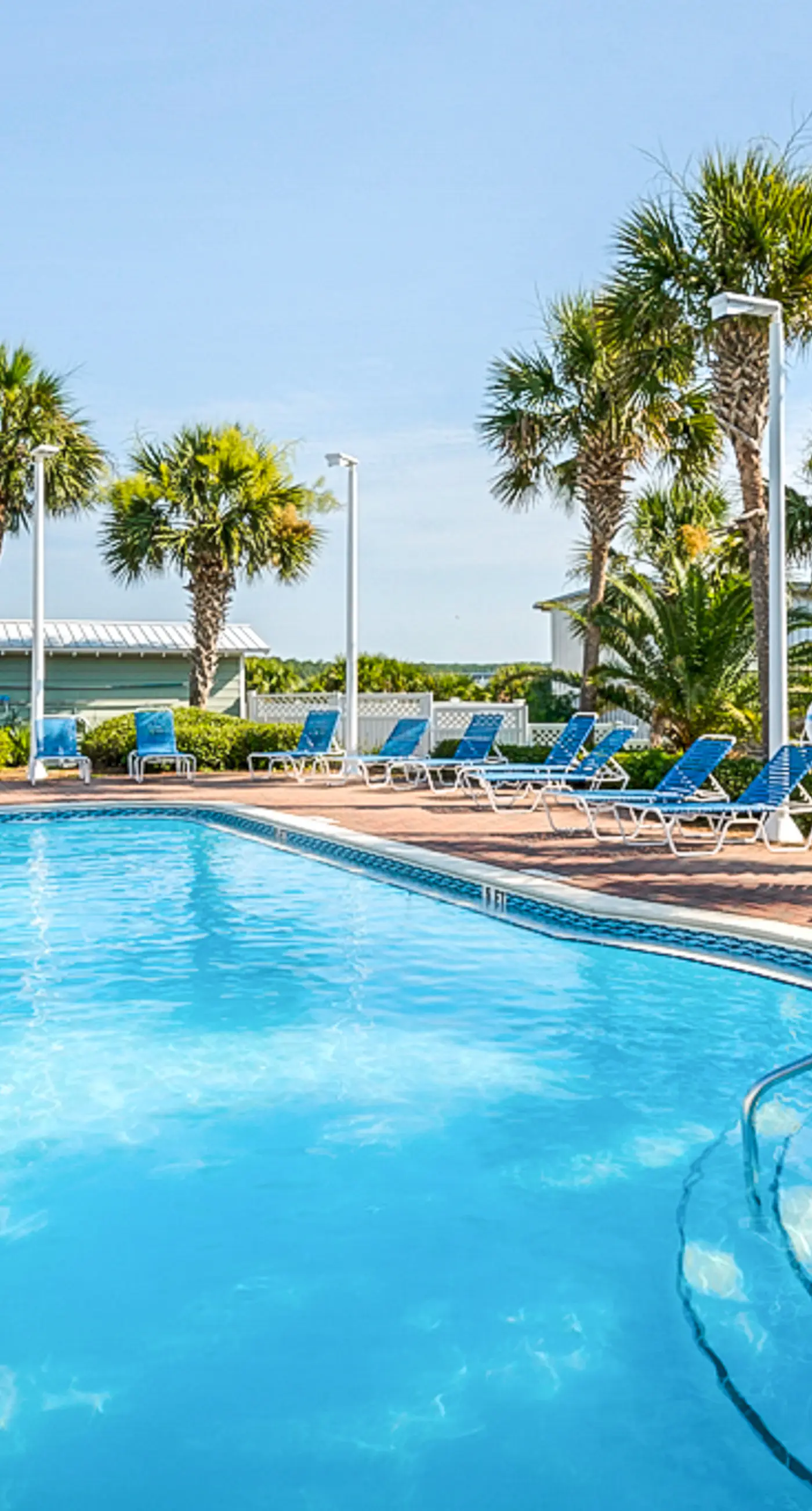 Oceanfront Pinnacle Port condo w/ tennis & basketball courts + private balcony!