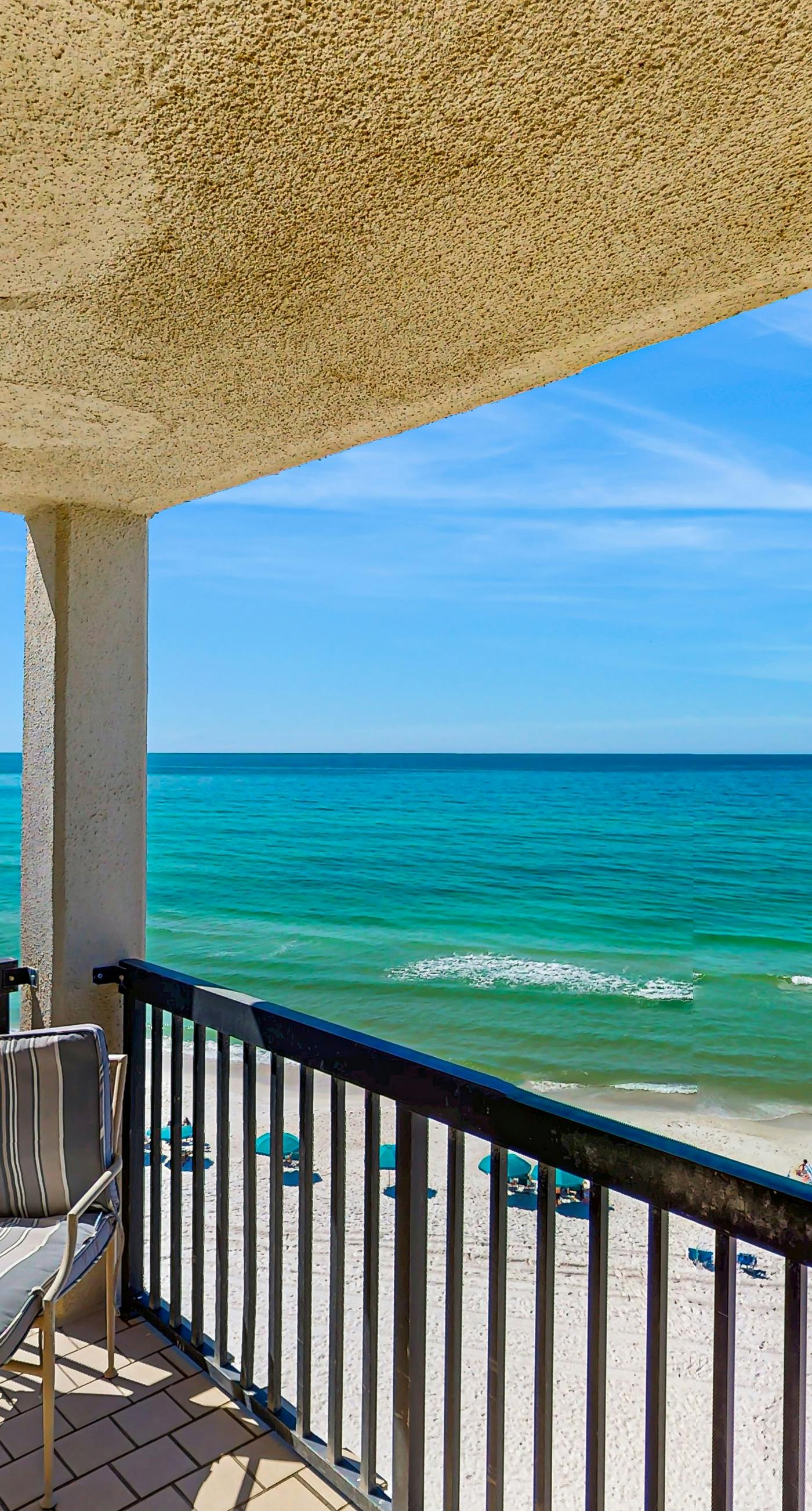 Gorgeous beachfront condo with plenty of space, shared pool & beach access