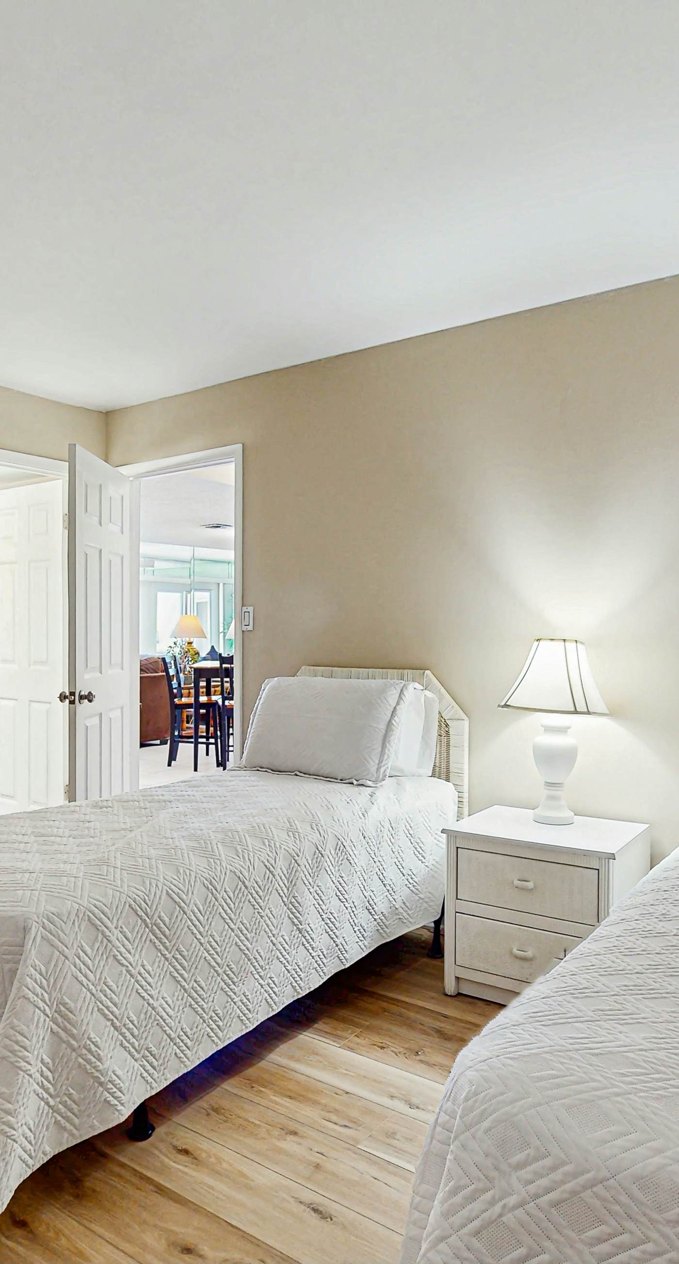 Gorgeous beachfront condo with plenty of space, shared pool & beach access