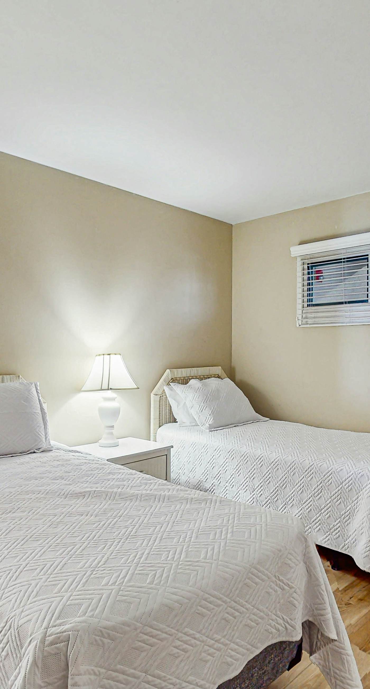 Gorgeous beachfront condo with plenty of space, shared pool & beach access