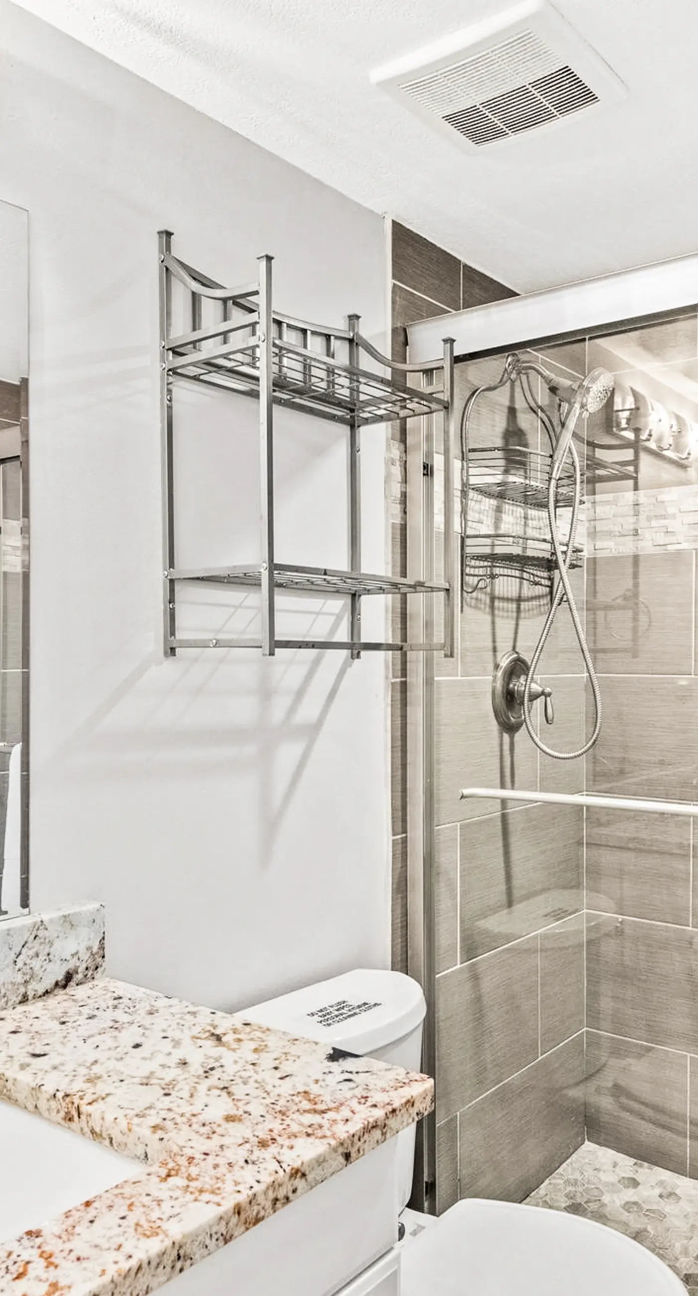 Pinnacle Port B1 707