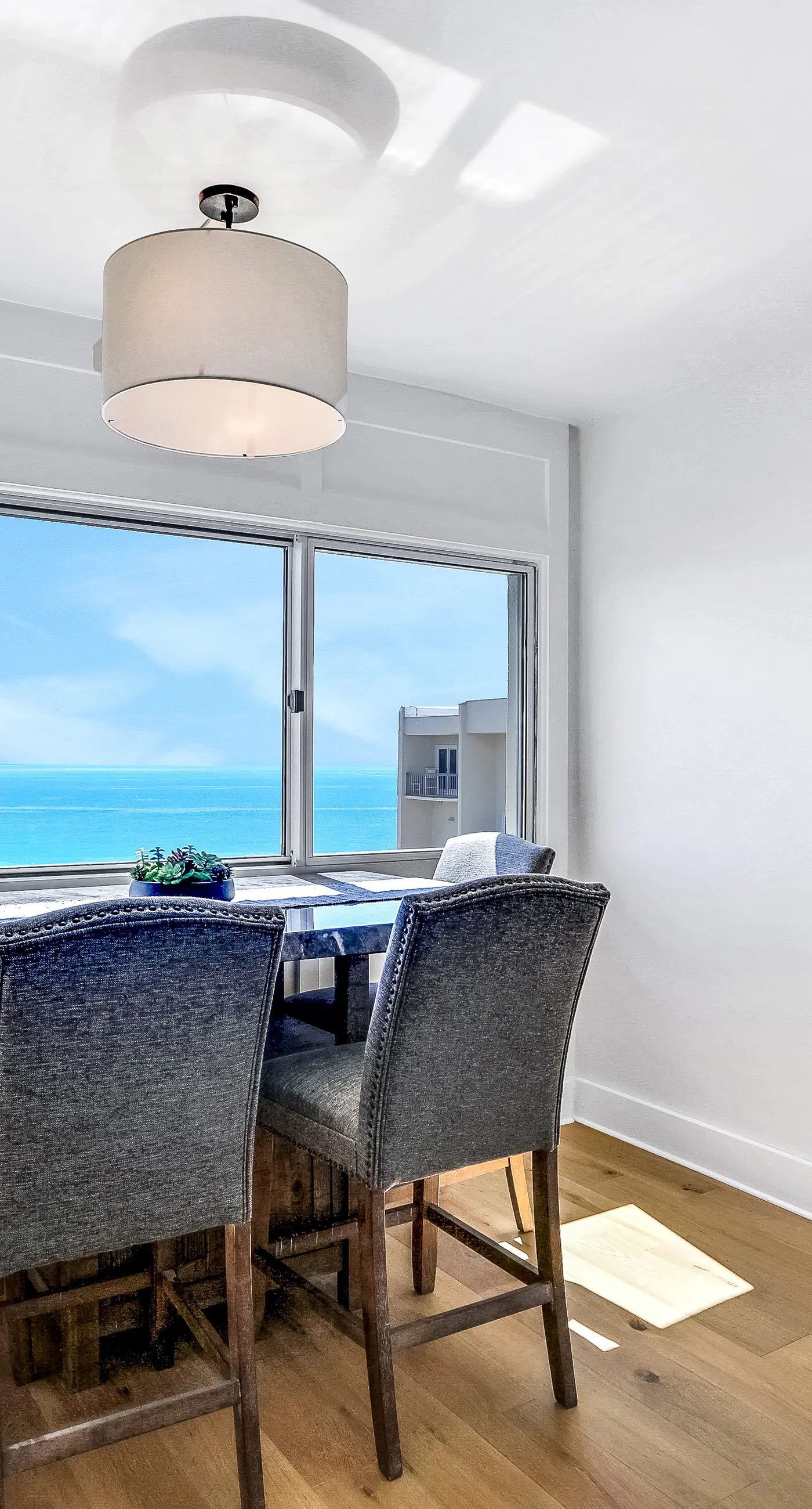 Beachfront penthouse with Gulf views, pools, beach chairs, saunas & tennis