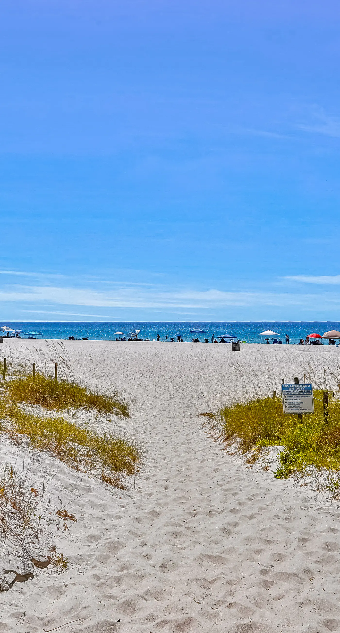 Beachfront penthouse with Gulf views, pools, beach chairs, saunas & tennis