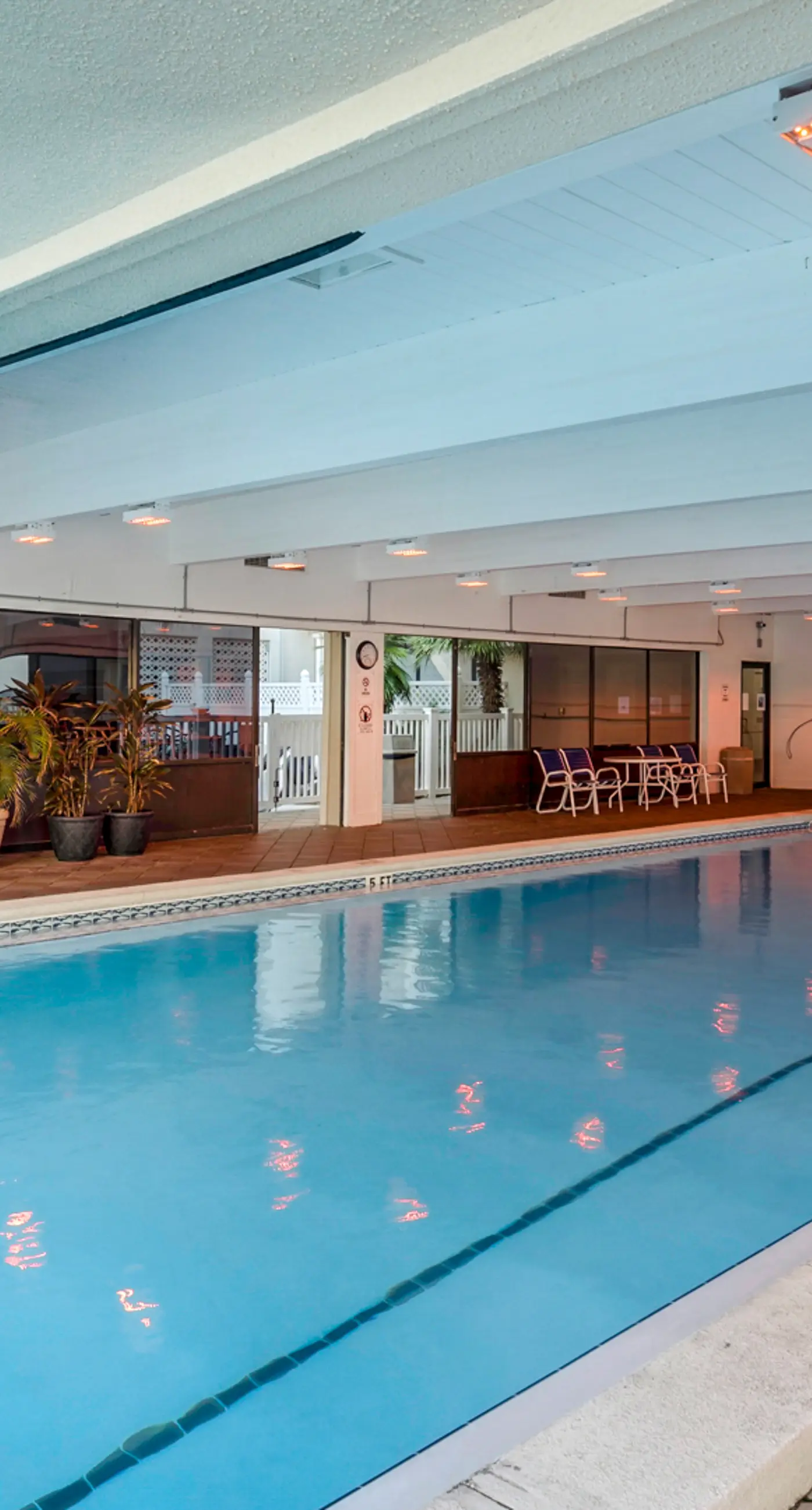 Cozy beachfront condo with private balcony, shared pool & beach access