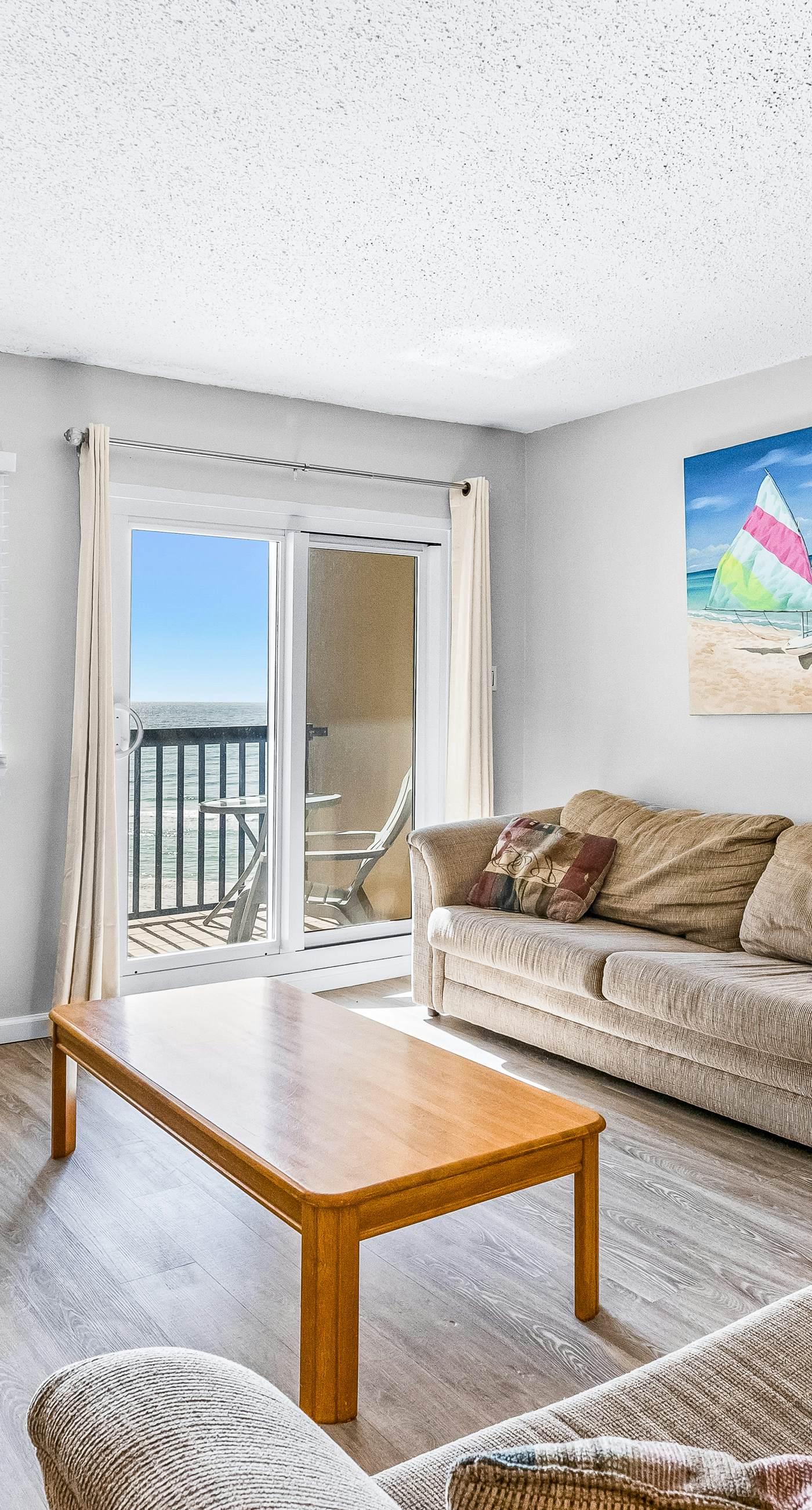 Beautiful Pinnacle Port condo with pools & basketball court right next to beach