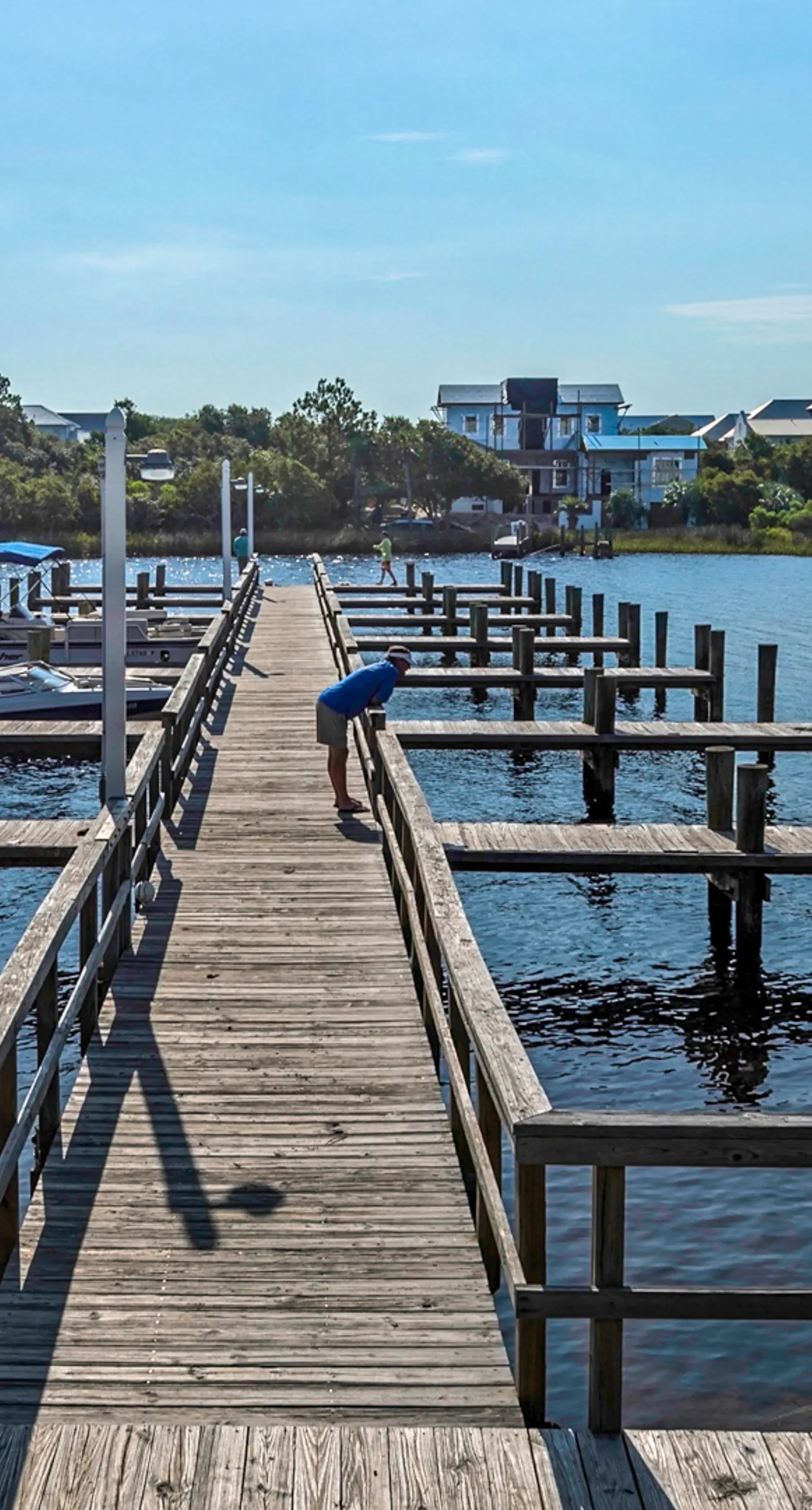 Secluded beach escape with panoramic Gulf view, tennis courts, balcony & W/D