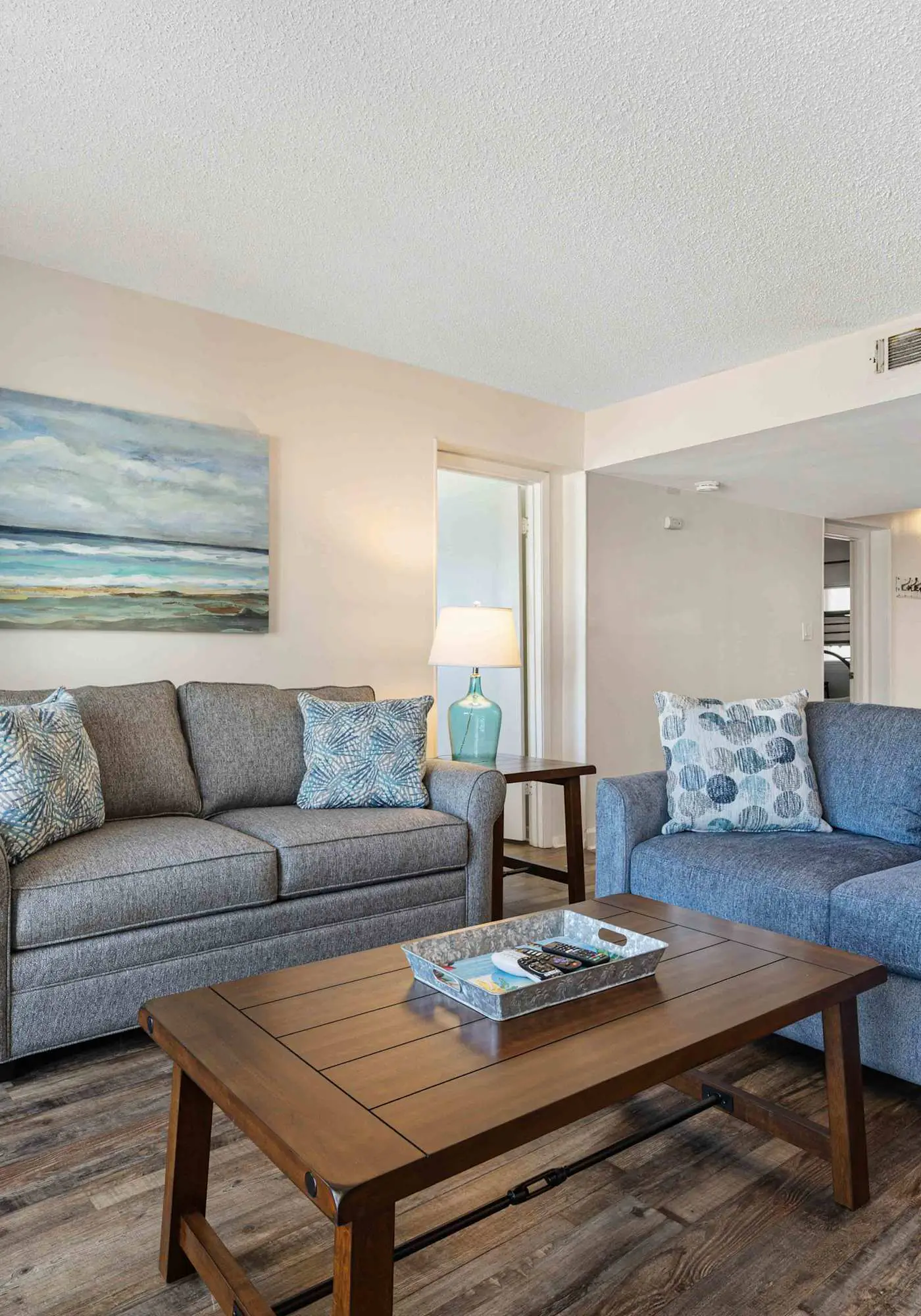 Secluded beach escape with panoramic Gulf view, tennis courts, balcony & W/D
