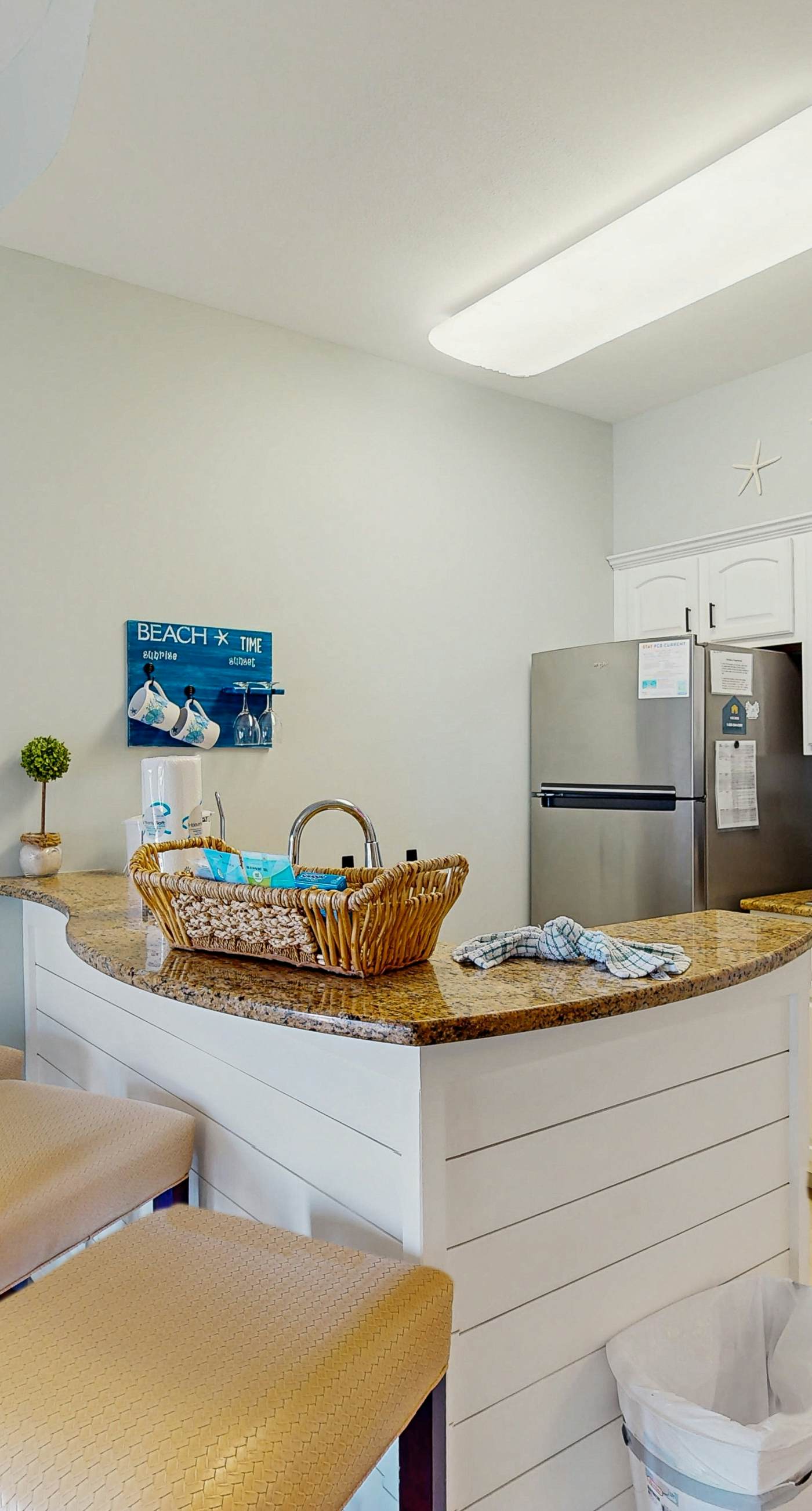 Lakefront dog-friendly condo with water views, pool, hot tub & beach access