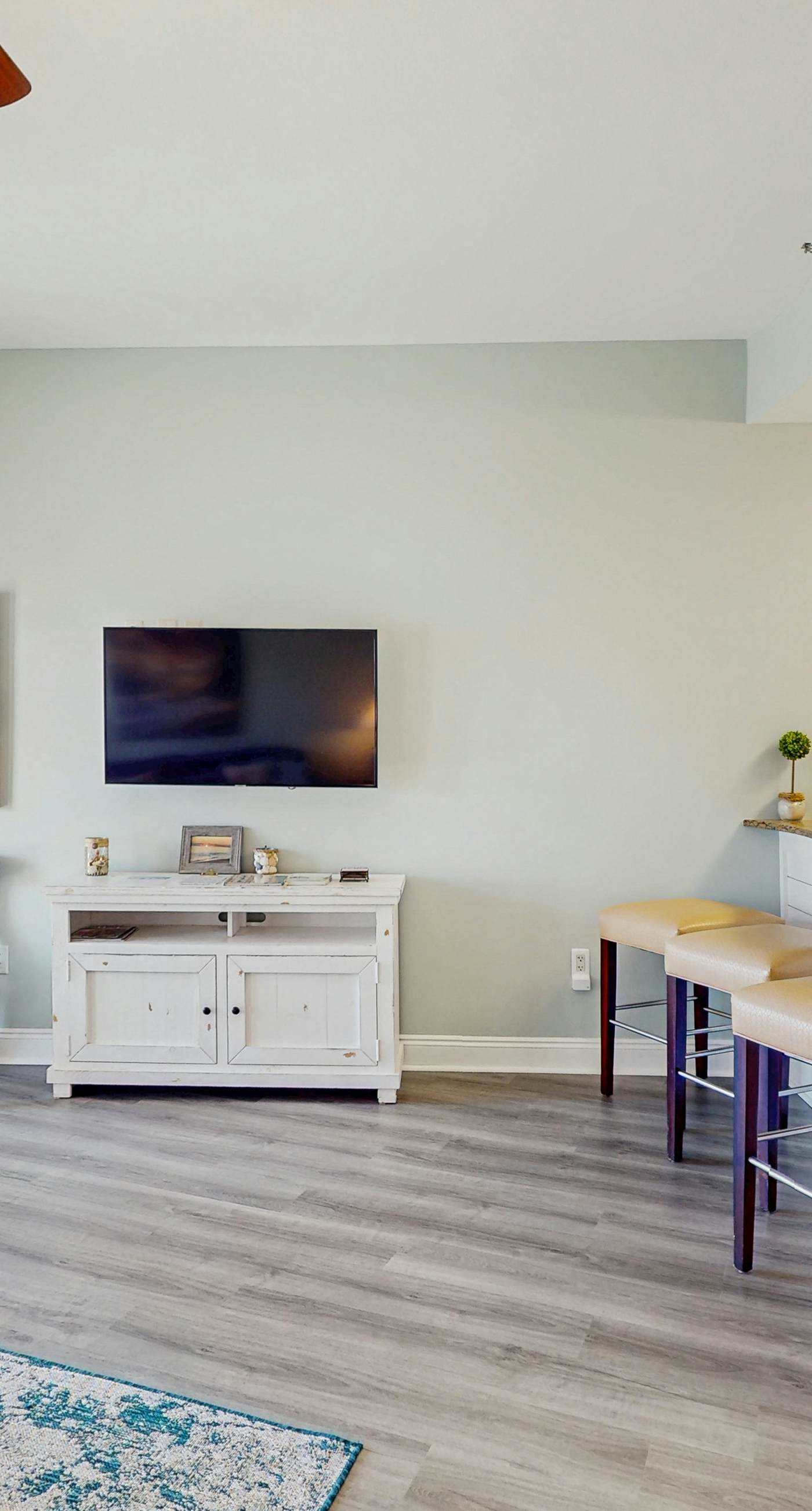 Lakefront dog-friendly condo with water views, pool, hot tub & beach access