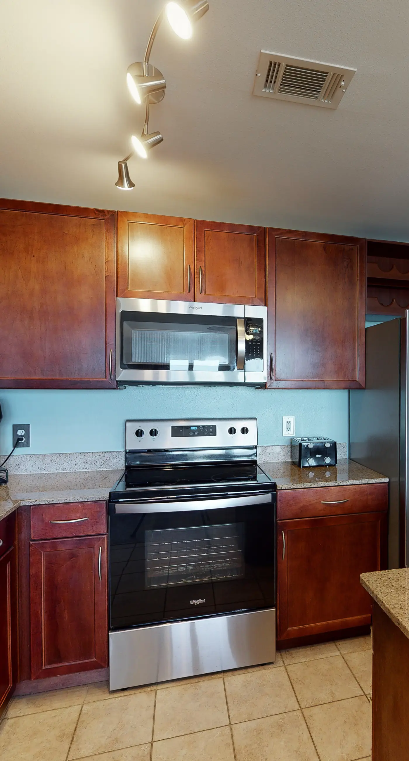 Laketown Wharf 1110