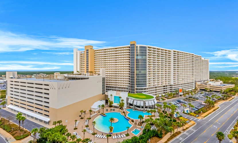 Gulf-view condo w/shared pool & hot tub, WiFi, beach access, central AC, balcony