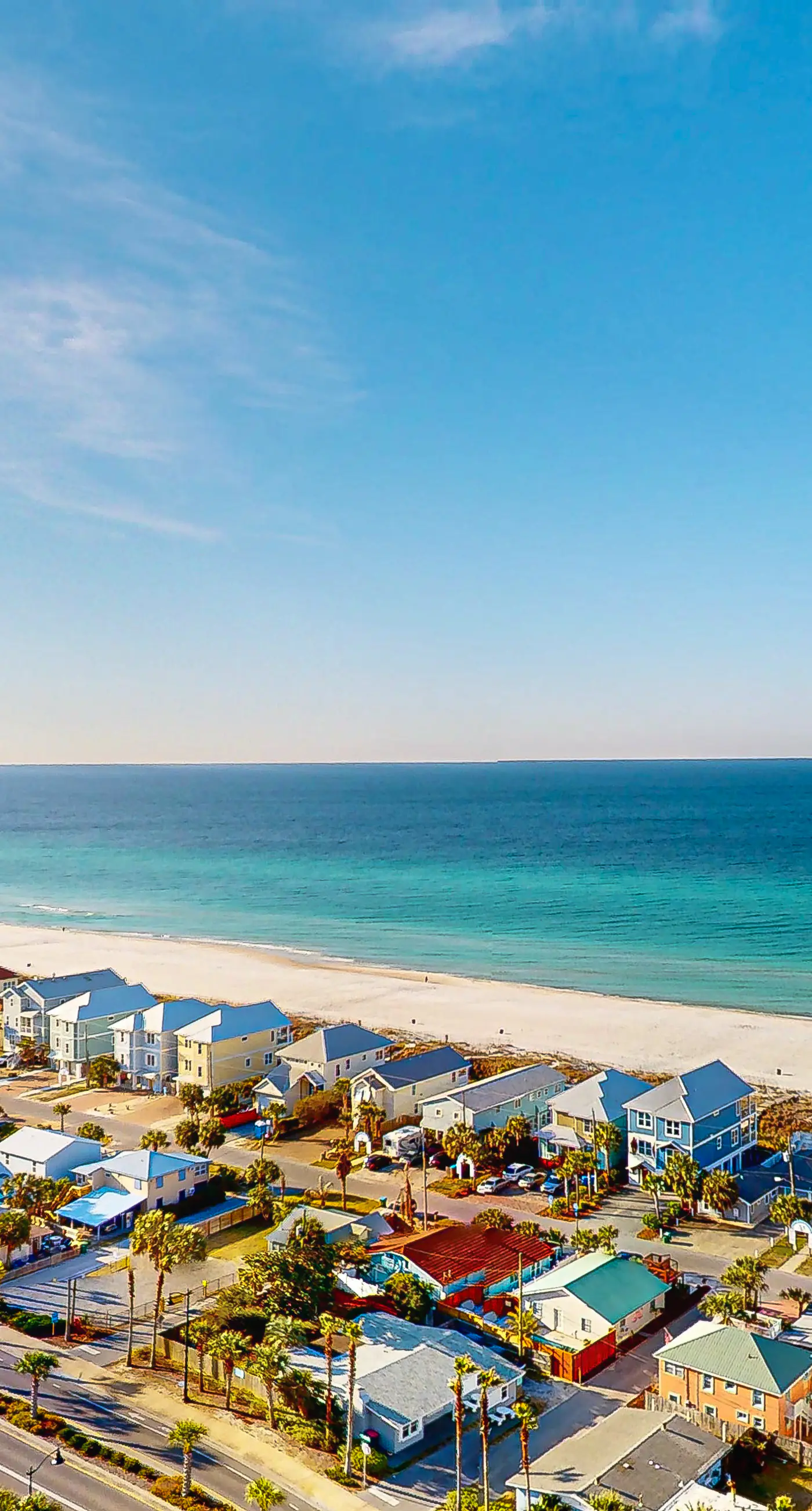 17th-floor condo with Gulf view, beach access, pools, hot tubs, gym & sauna