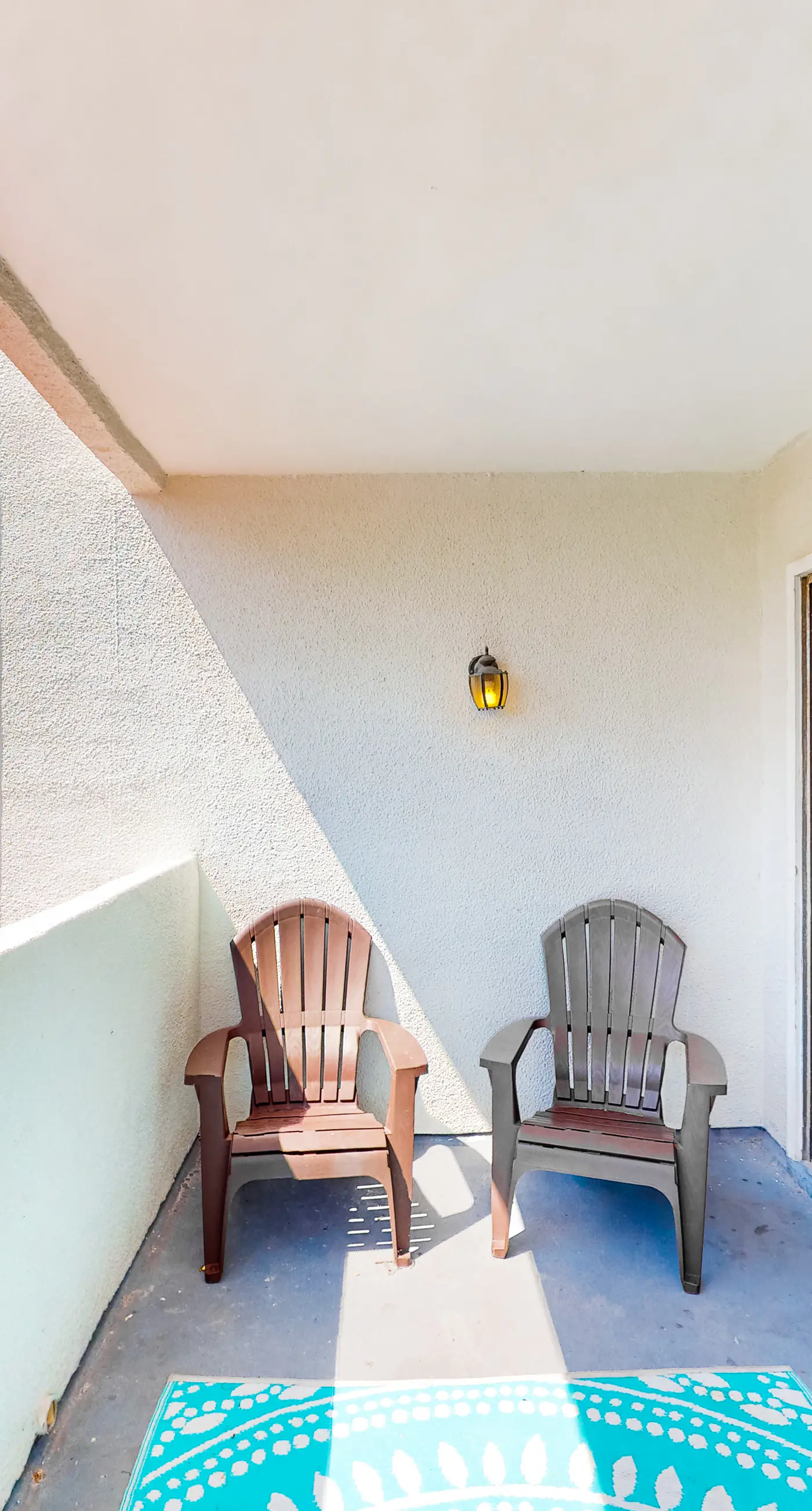 Cozy condo in paradise with pool, sauna & private dock - snowbird-friendly