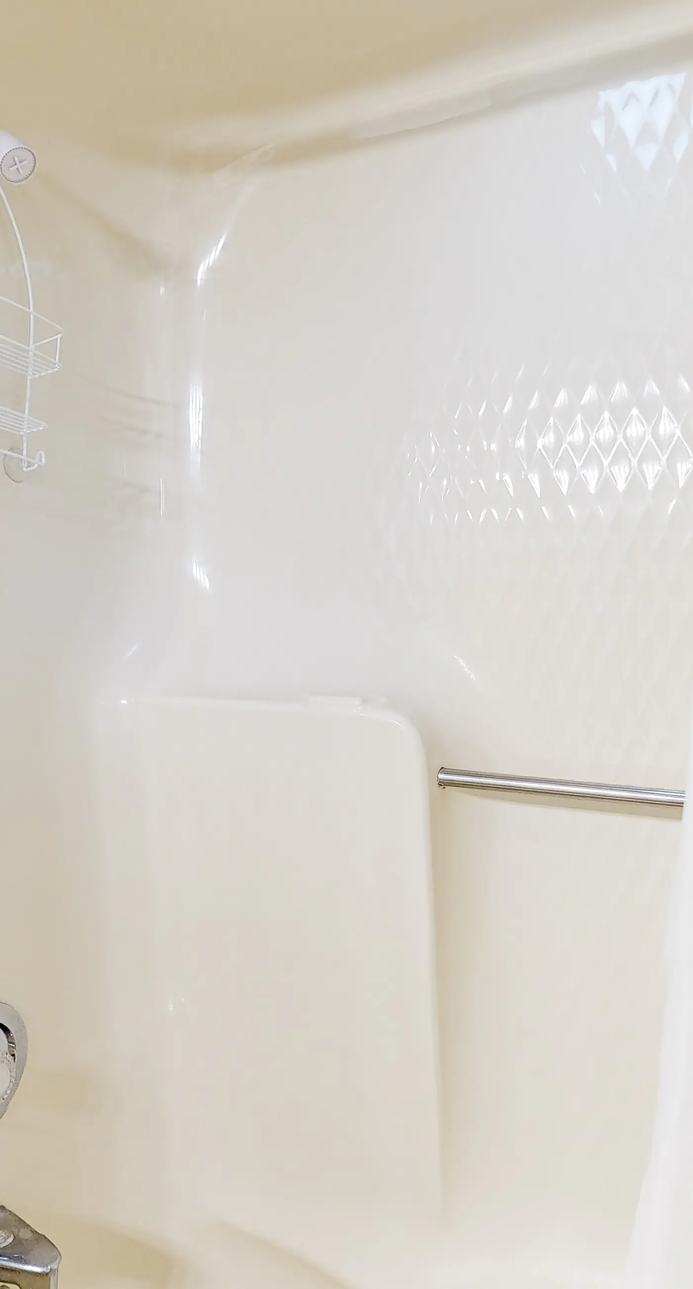 Water-view studio with pool, central AC, tennis & sauna