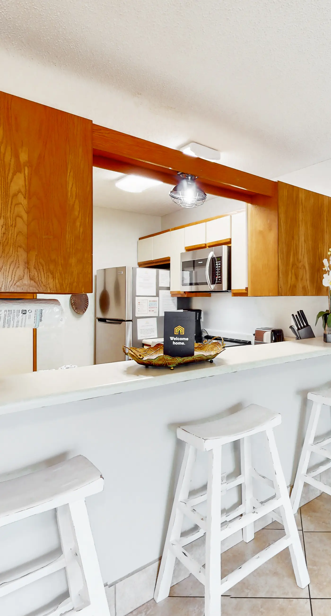 Condo close to the beach with pools, dock & tennis - snowbird-friendly