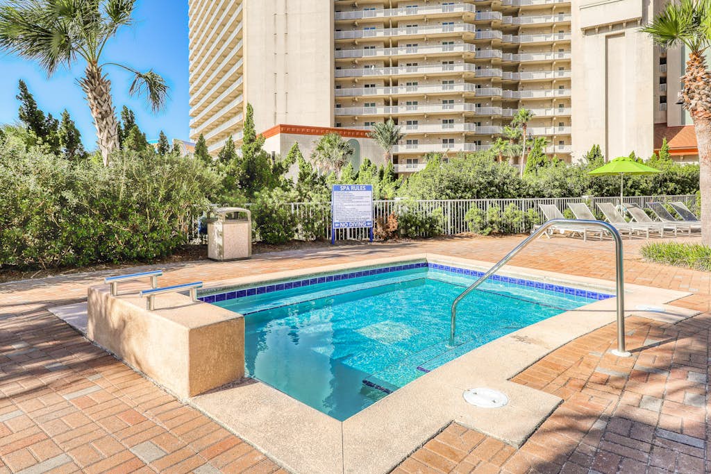 Laketown Wharf 1506