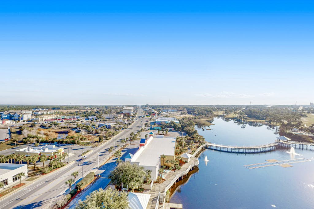 Laketown Wharf 1138
