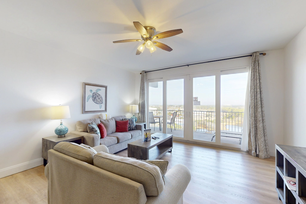 Condo with five pools, hot tubs, saunas, gym, game room, & balcony
