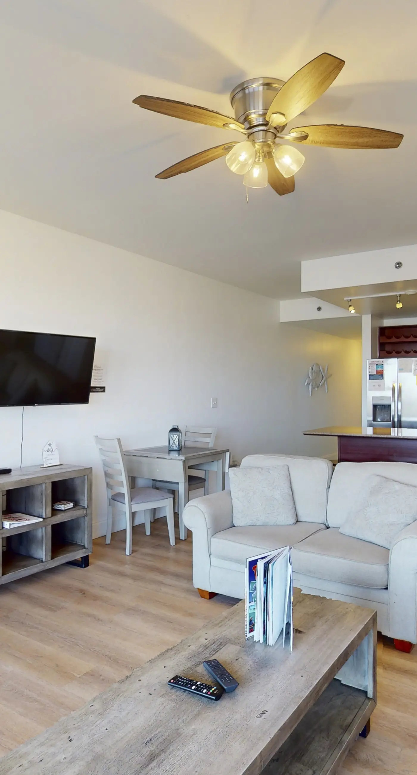 Condo with five pools, hot tubs, saunas, gym, game room, & balcony