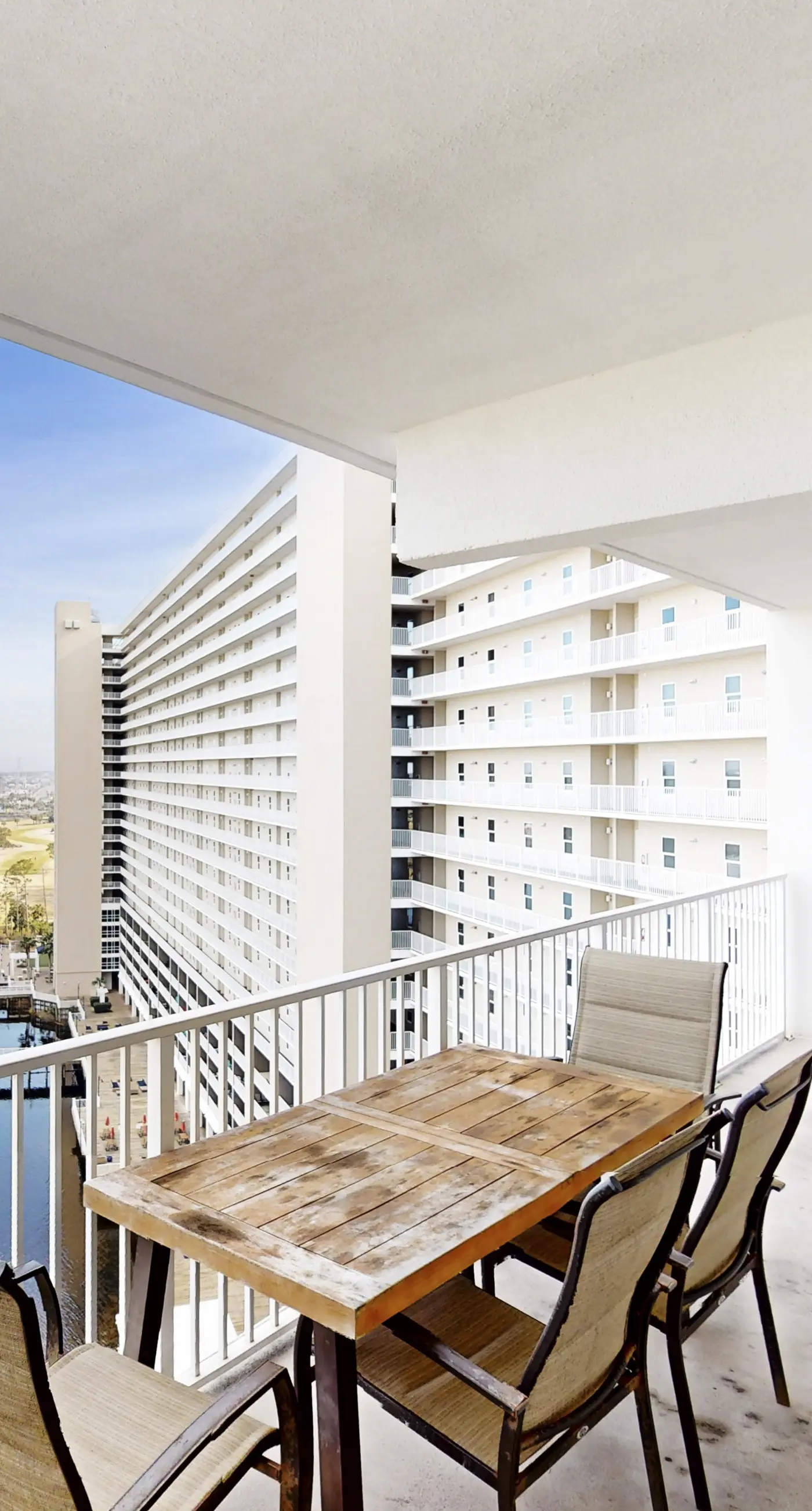 Condo with five pools, hot tubs, saunas, gym, game room, & balcony