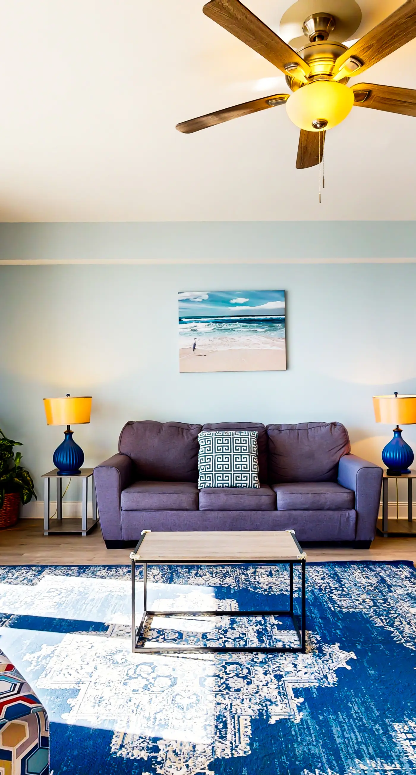 14th floor condo with pool & hot tub access, ocean view, WiFi, W/D, & central AC