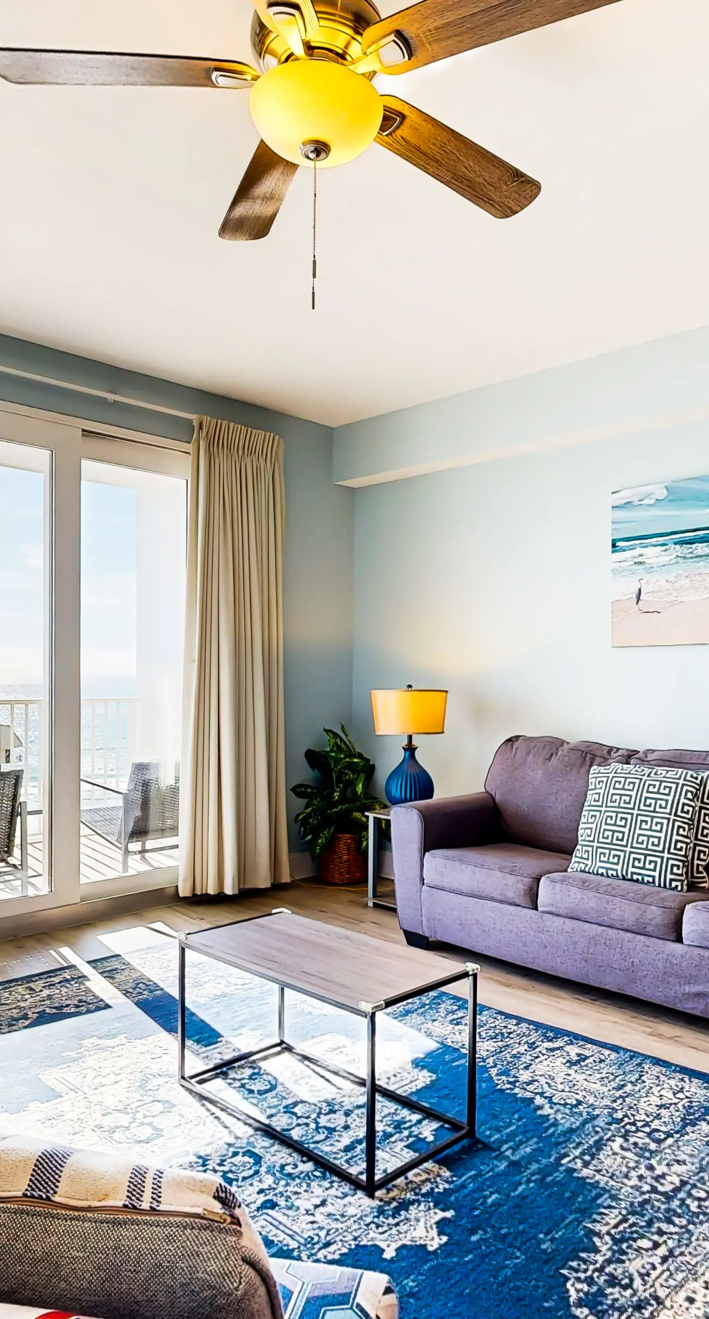 14th floor condo with pool & hot tub access, ocean view, WiFi, W/D, & central AC