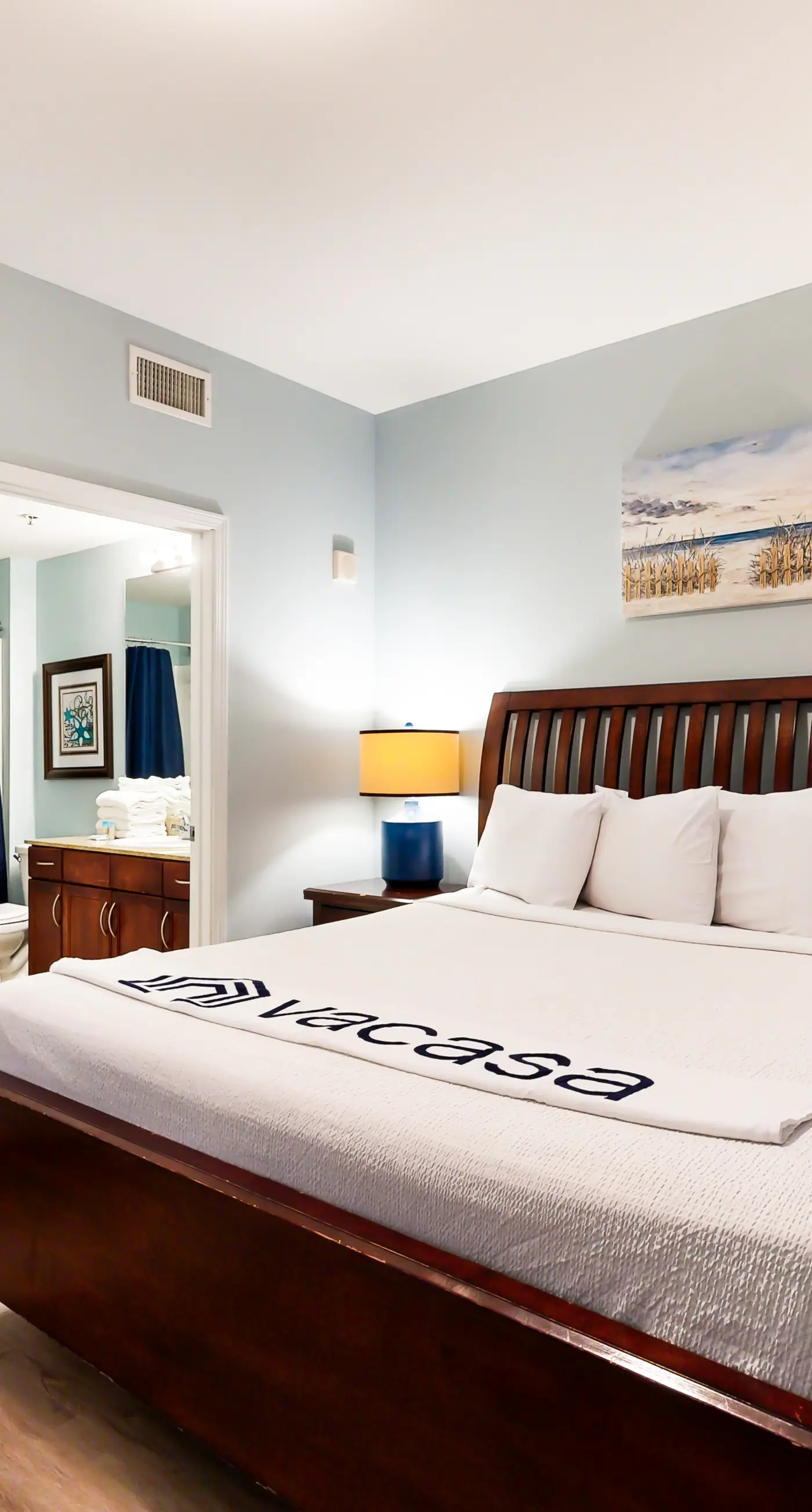 14th floor condo with pool & hot tub access, ocean view, WiFi, W/D, & central AC